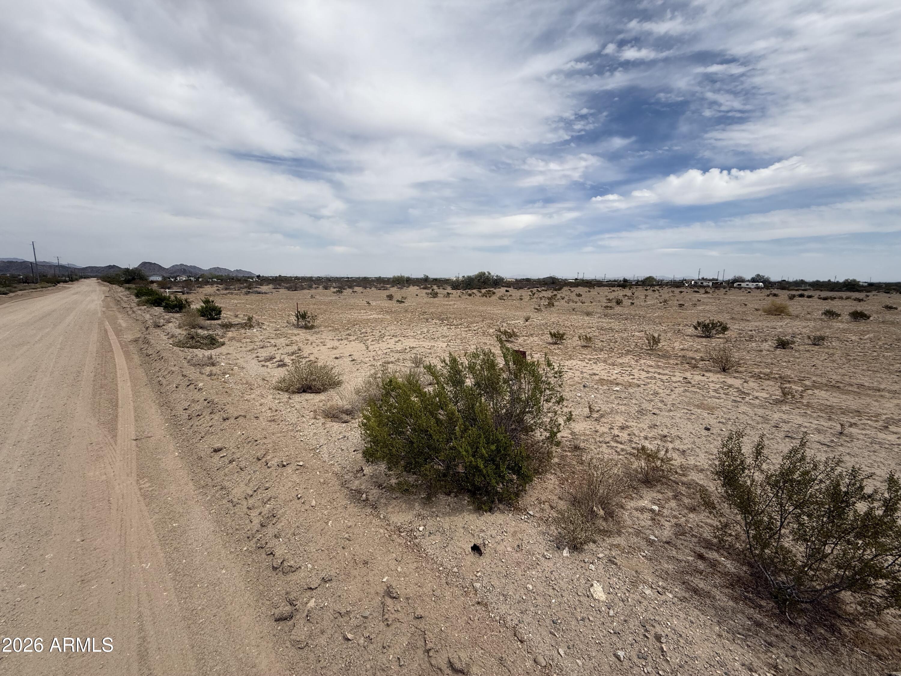 Properties 2 3951 N BRANDING IRON Road 55