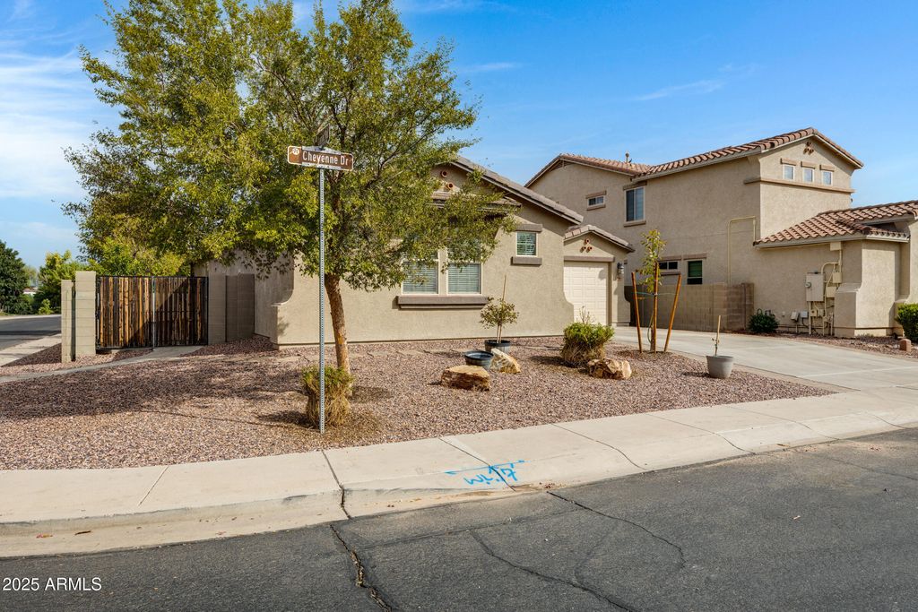 Photo of 42596 W Cheyenne Drive, Maricopa, AZ 85138 (MLS # 6927518)