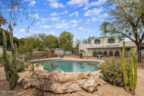 Photo of 55 E Pierson Street, Phoenix, AZ 85012 (MLS # 6955987)