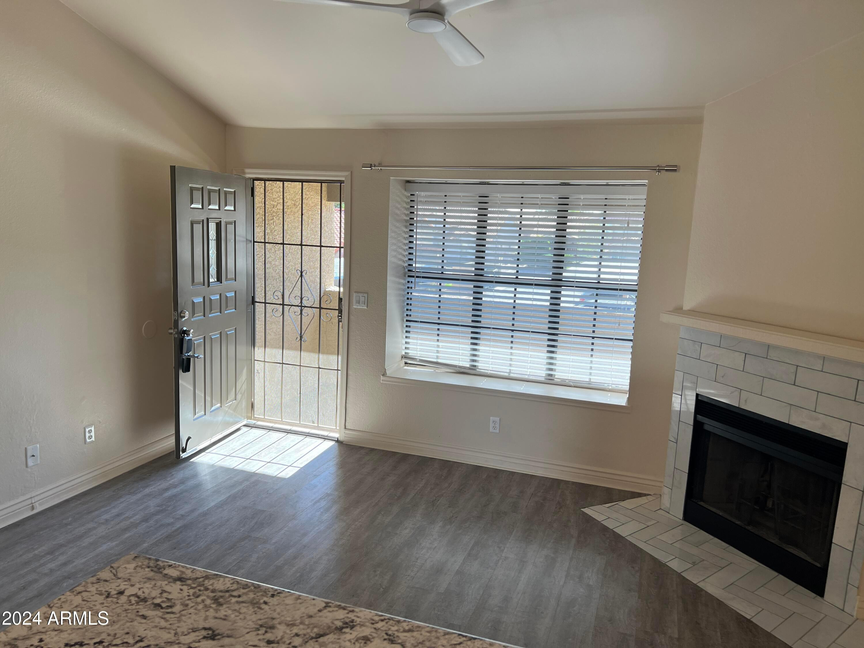 5704 E Aire Libre Avenue Unit 2049