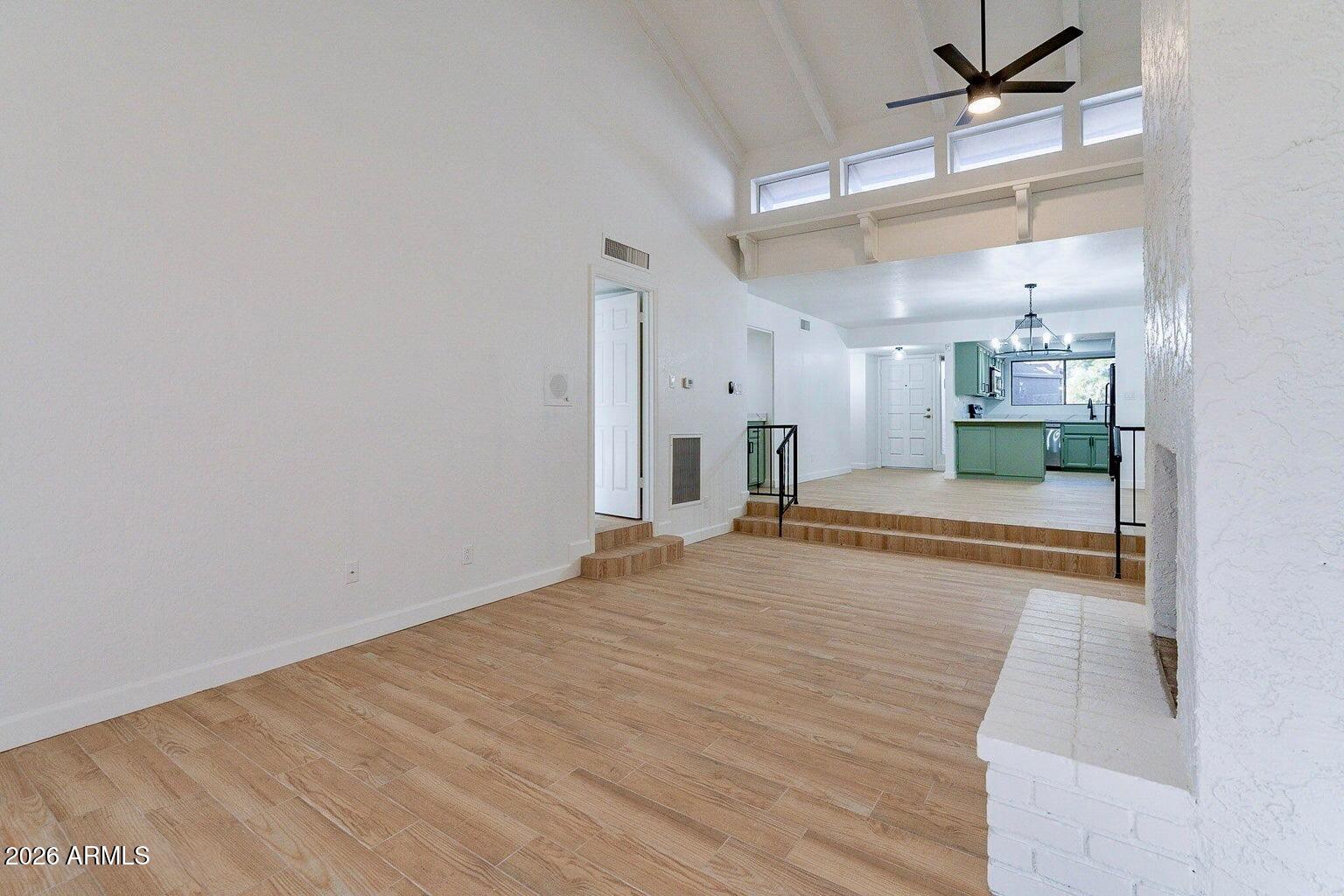 CORTE MADERA - Residential
