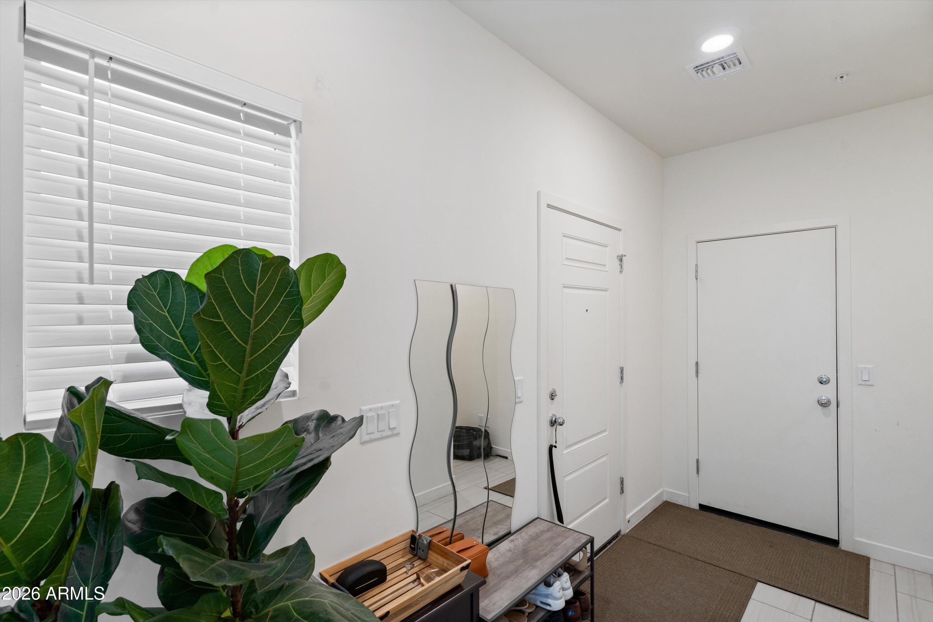 2257 W ECHO Lane