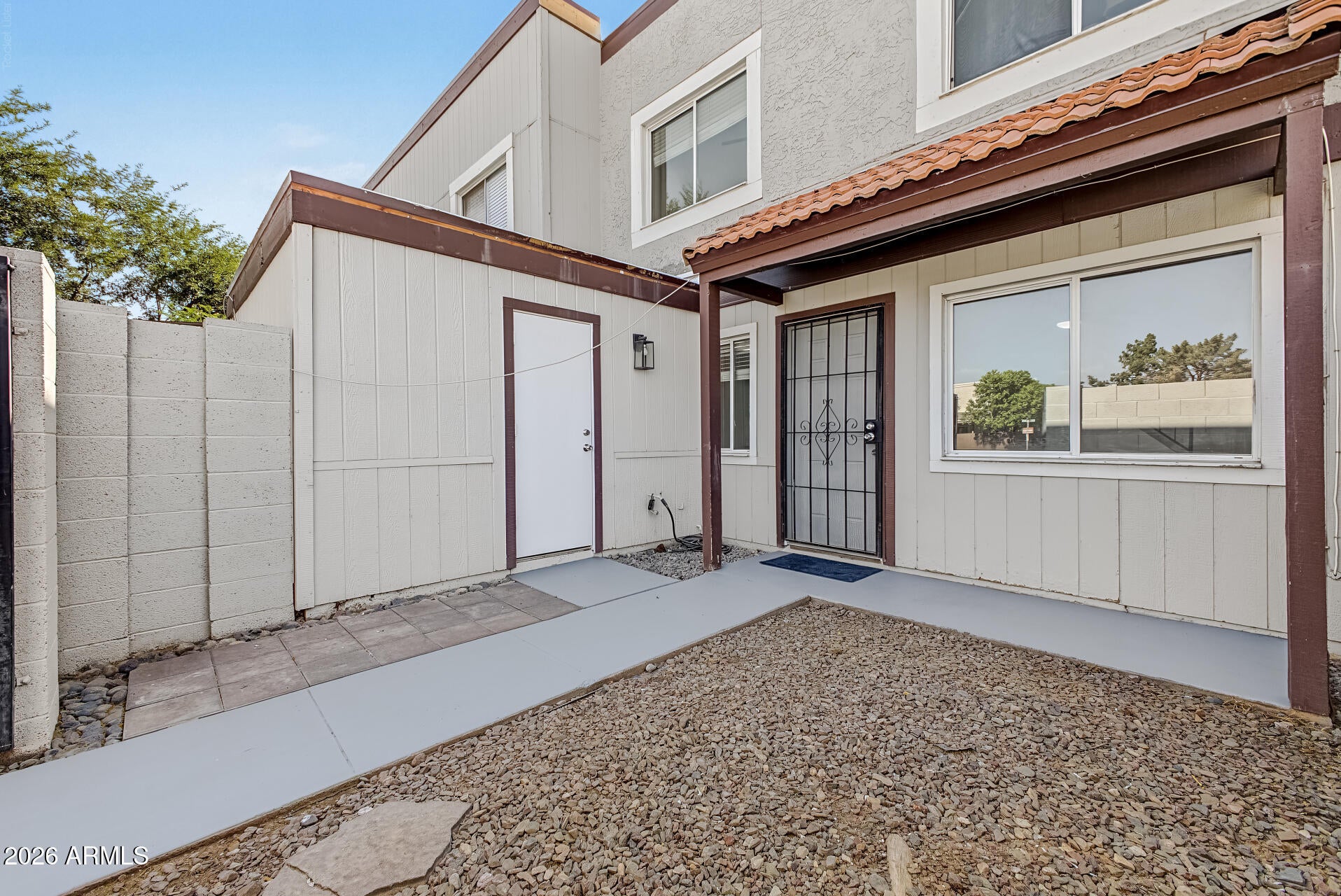1020 E REDFIELD Road