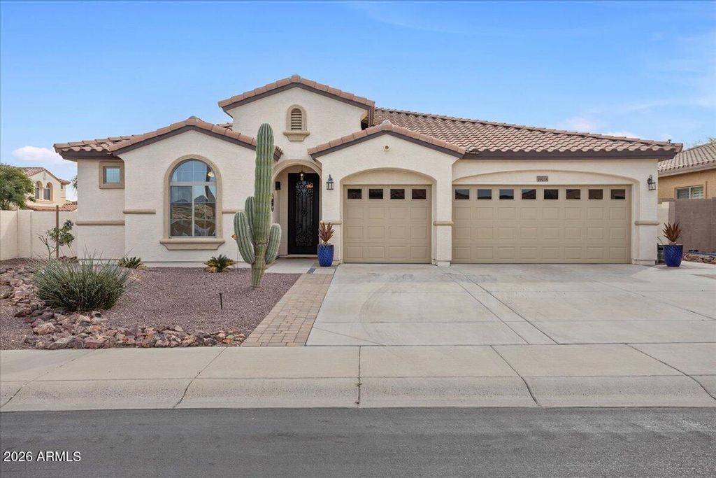 Photo of 19135 W Colter Street, Litchfield Park, AZ 85340 (MLS # 6989151)