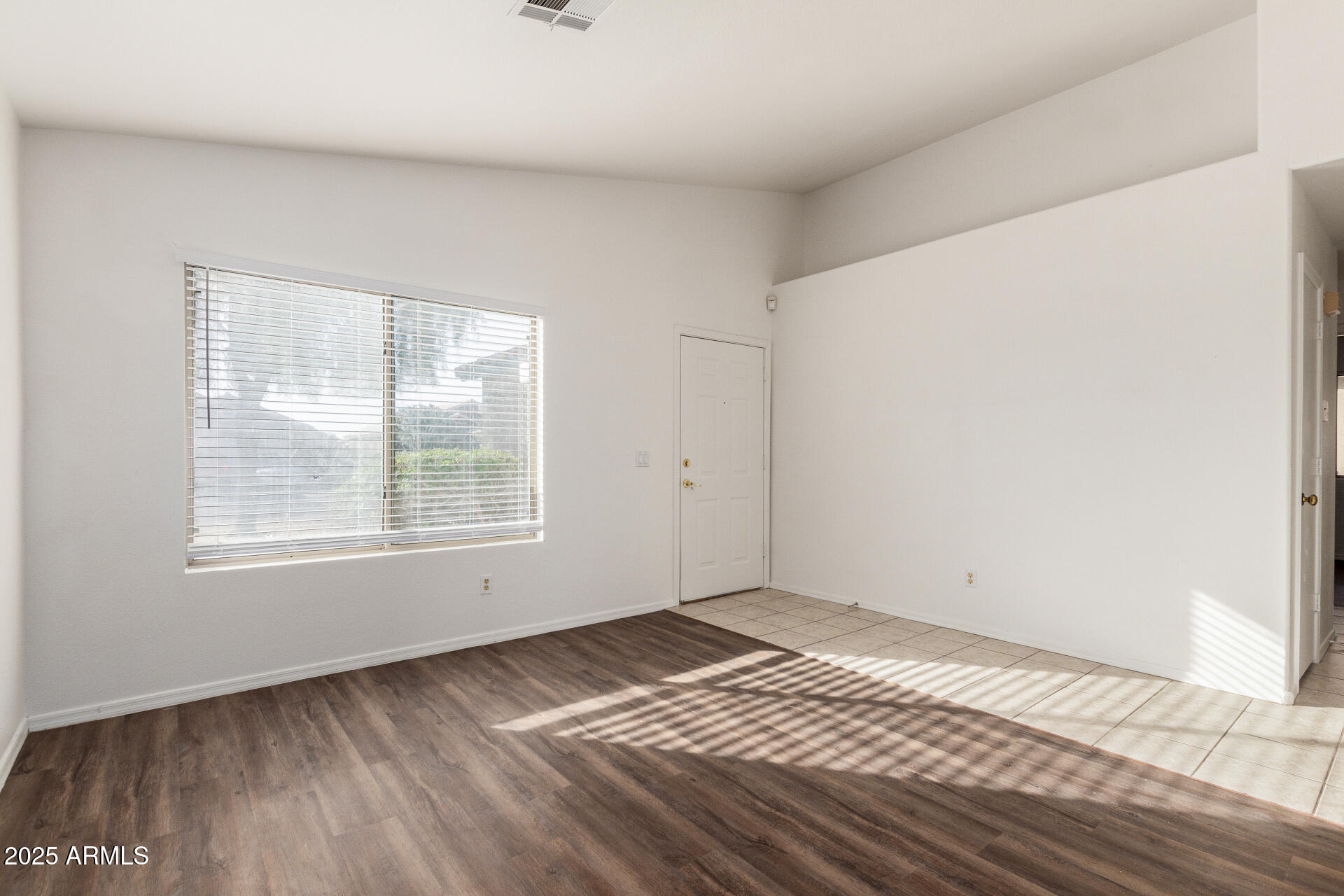 15928 W SMOKEY Drive