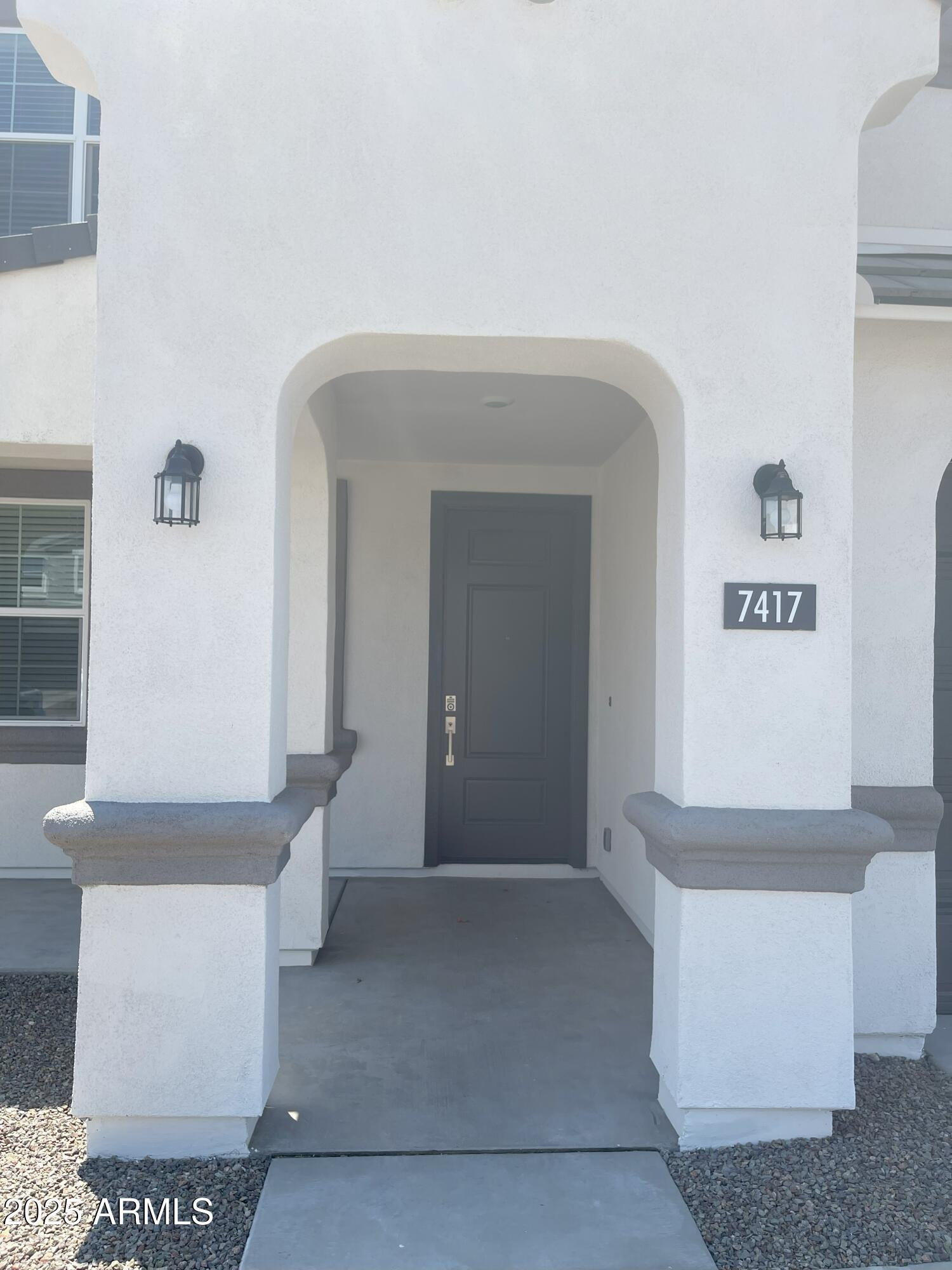 7417 W Buckhorn Trail