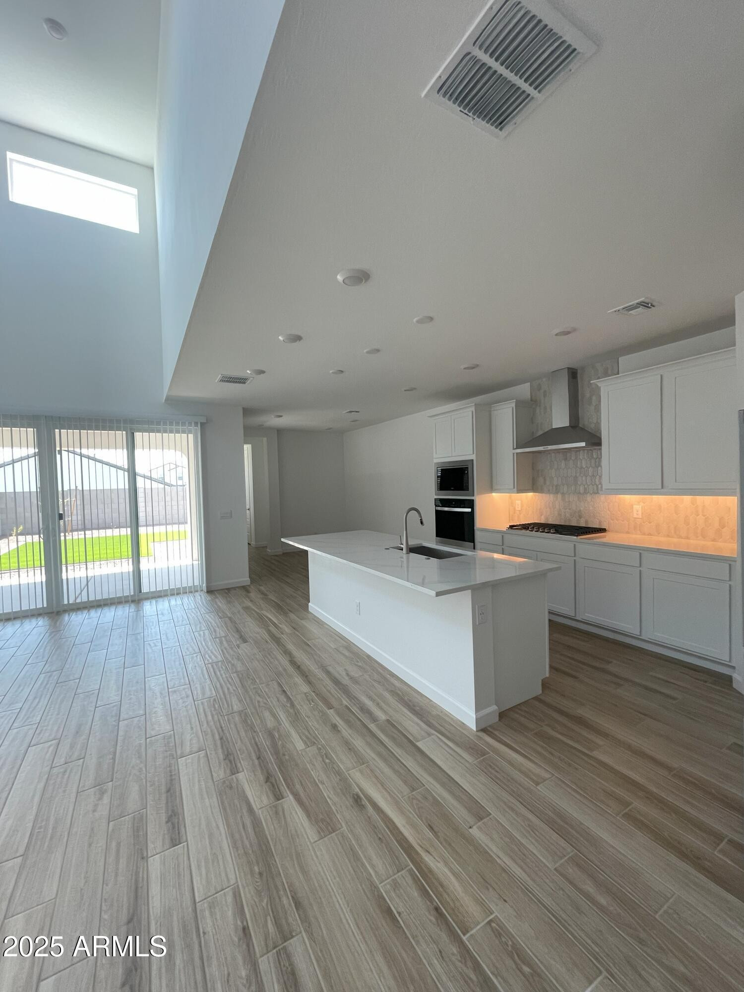 7417 W Buckhorn Trail