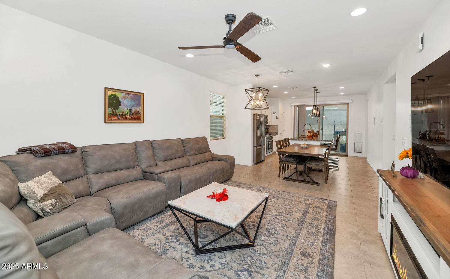 4531 W GREENLEAF Drive