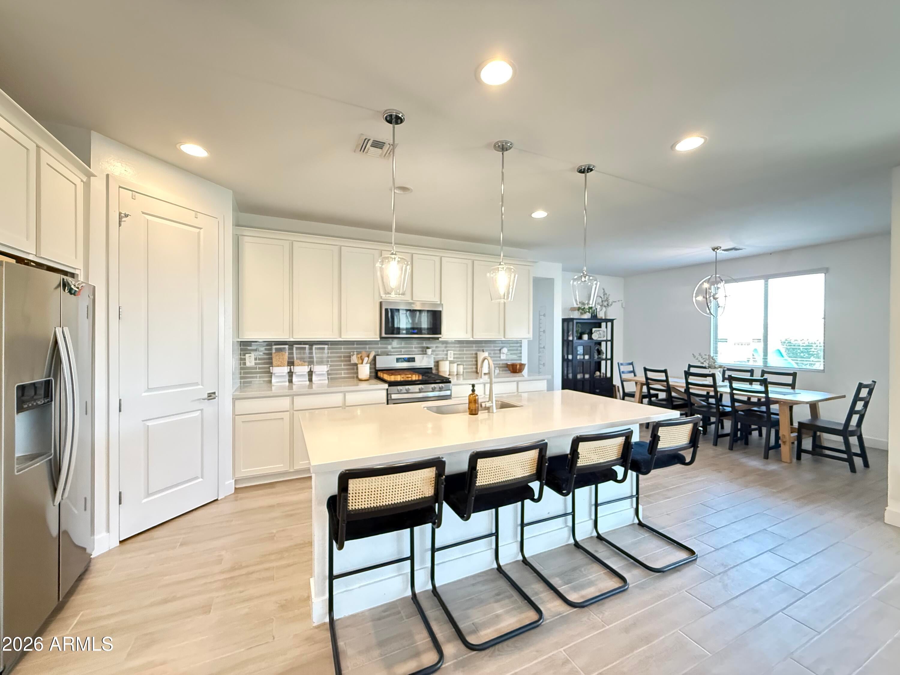 10312 E REVOLUTION Drive
