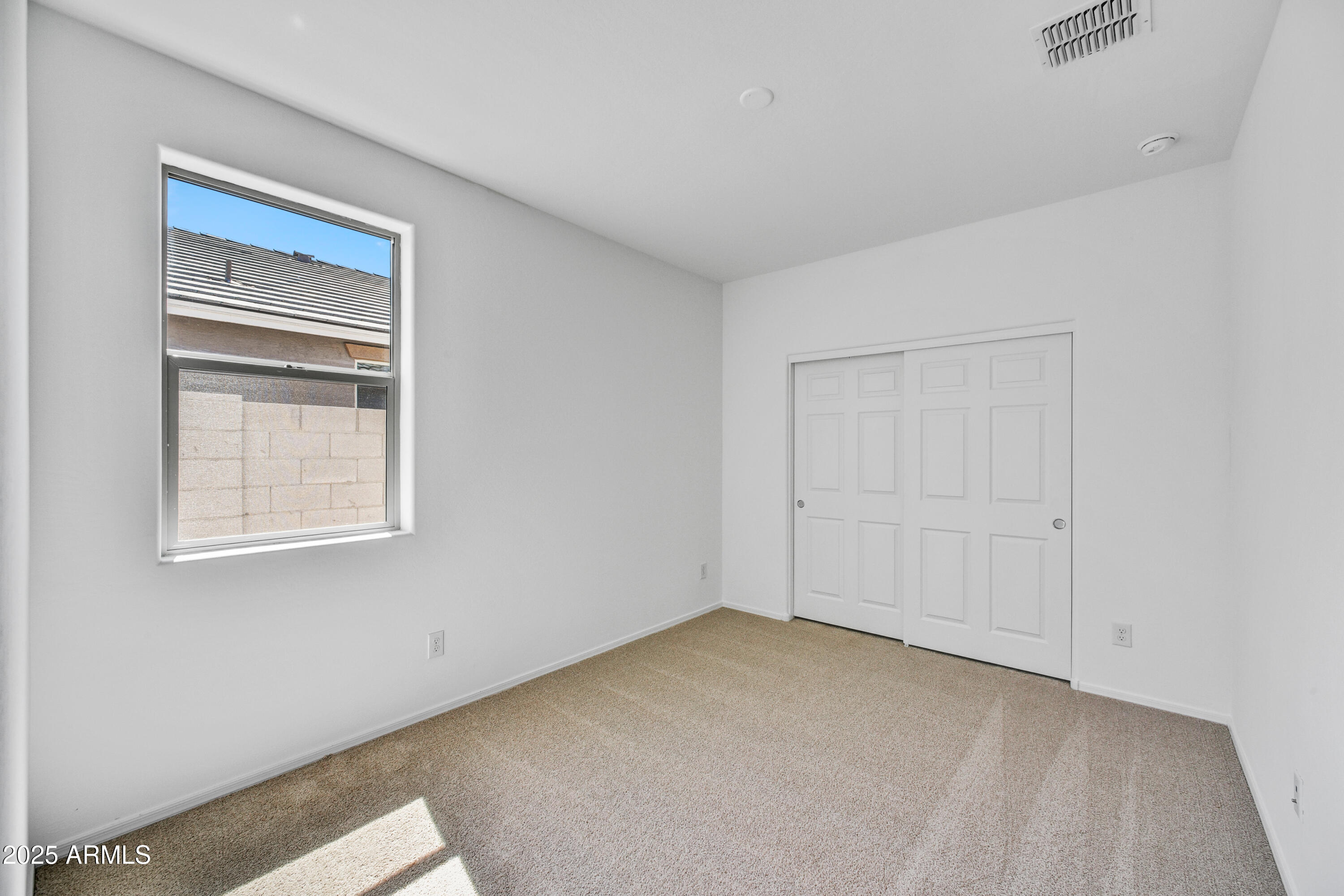 37567 W PATTERSON Street