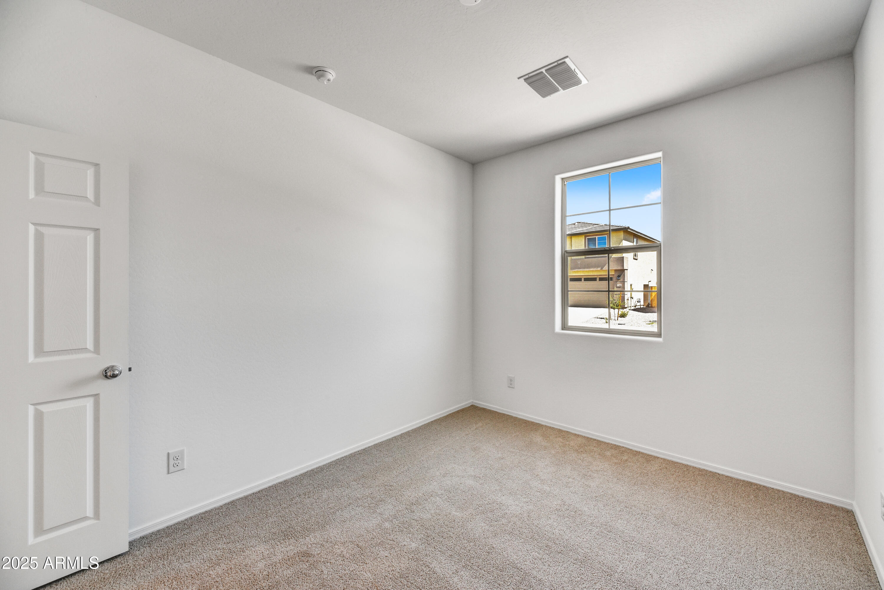 37567 W PATTERSON Street