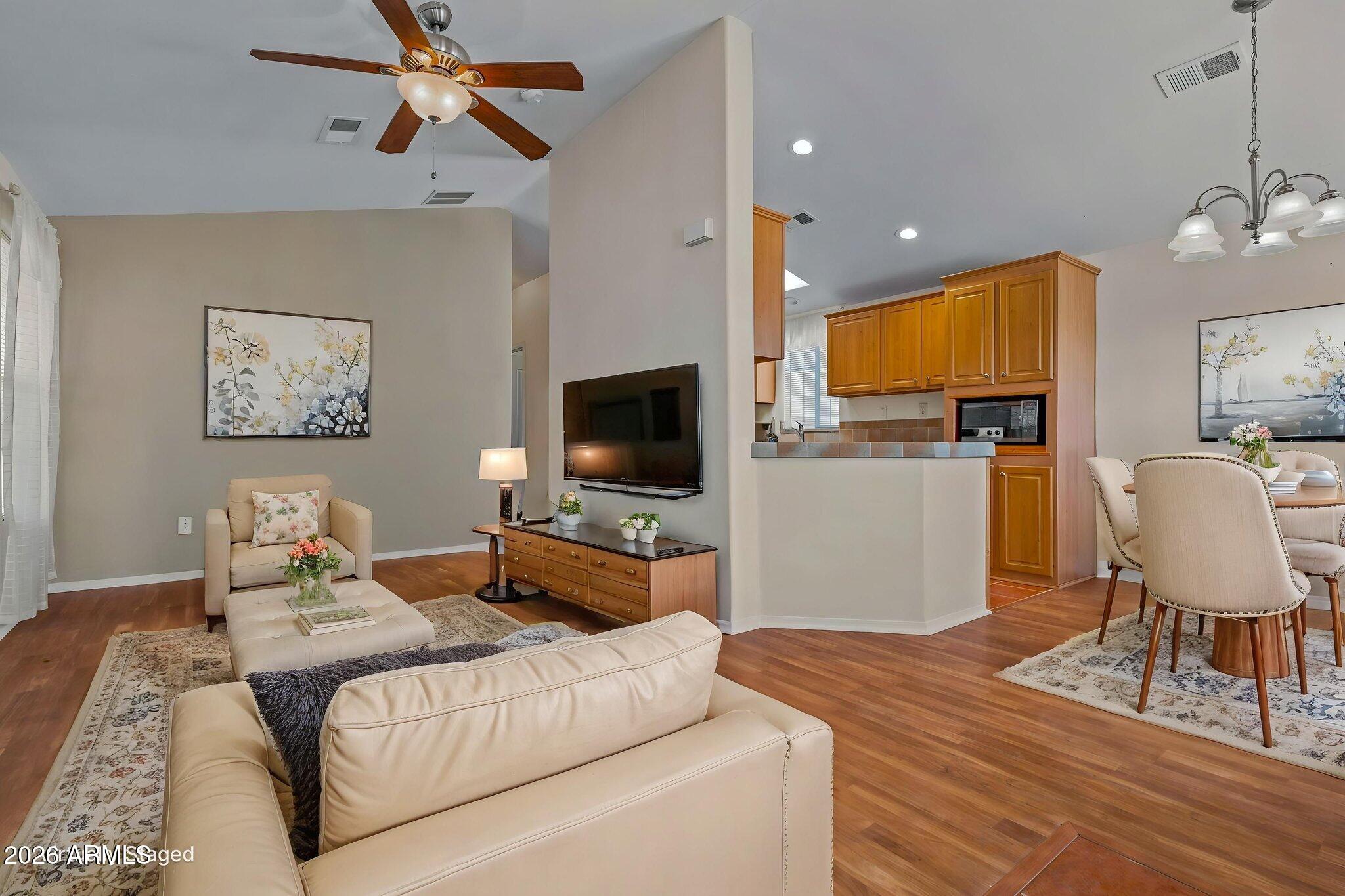 201 S Greenfield Road 128