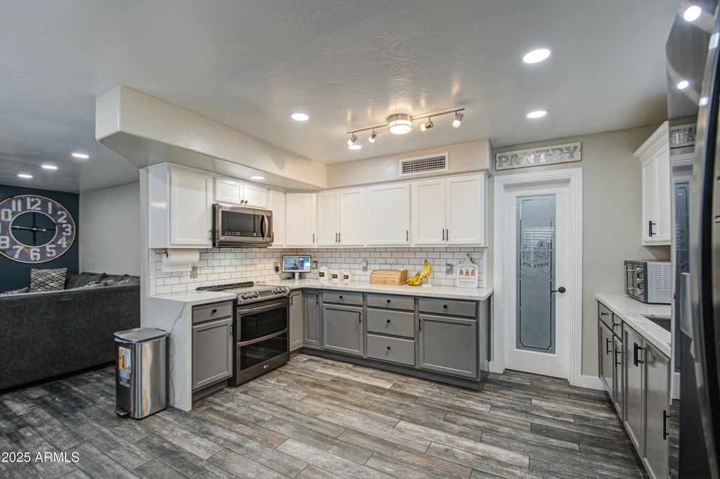Photo of 2607 W Ironstone Avenue, Apache Junction, AZ 85120 (MLS # 6926652)