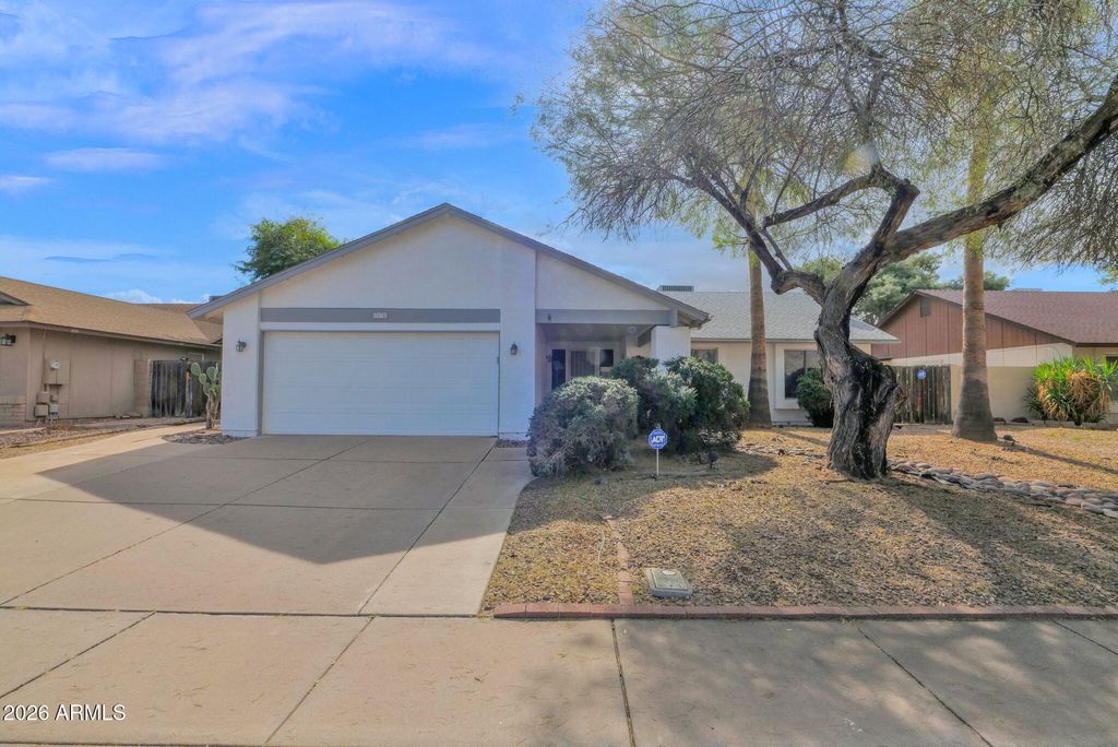 Photo of 2035 W Gila Lane, Chandler, AZ 85224 (MLS # 6986449)