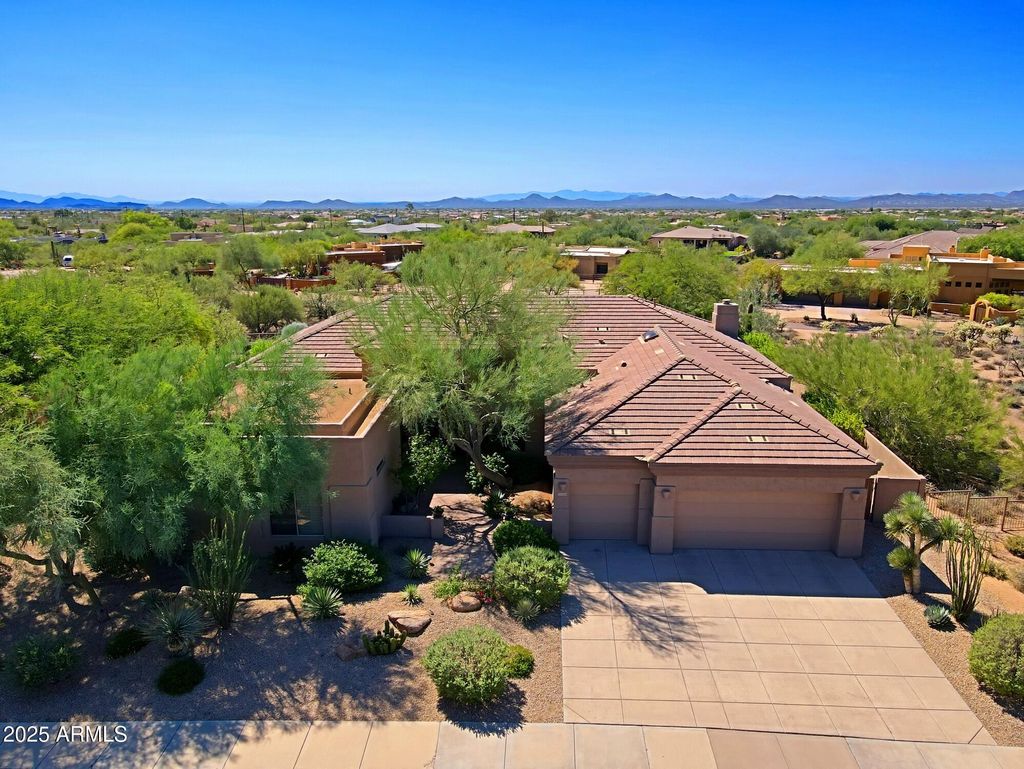 Photo of 33242 N 68th Place, Scottsdale, AZ 85266 (MLS # 7024108)