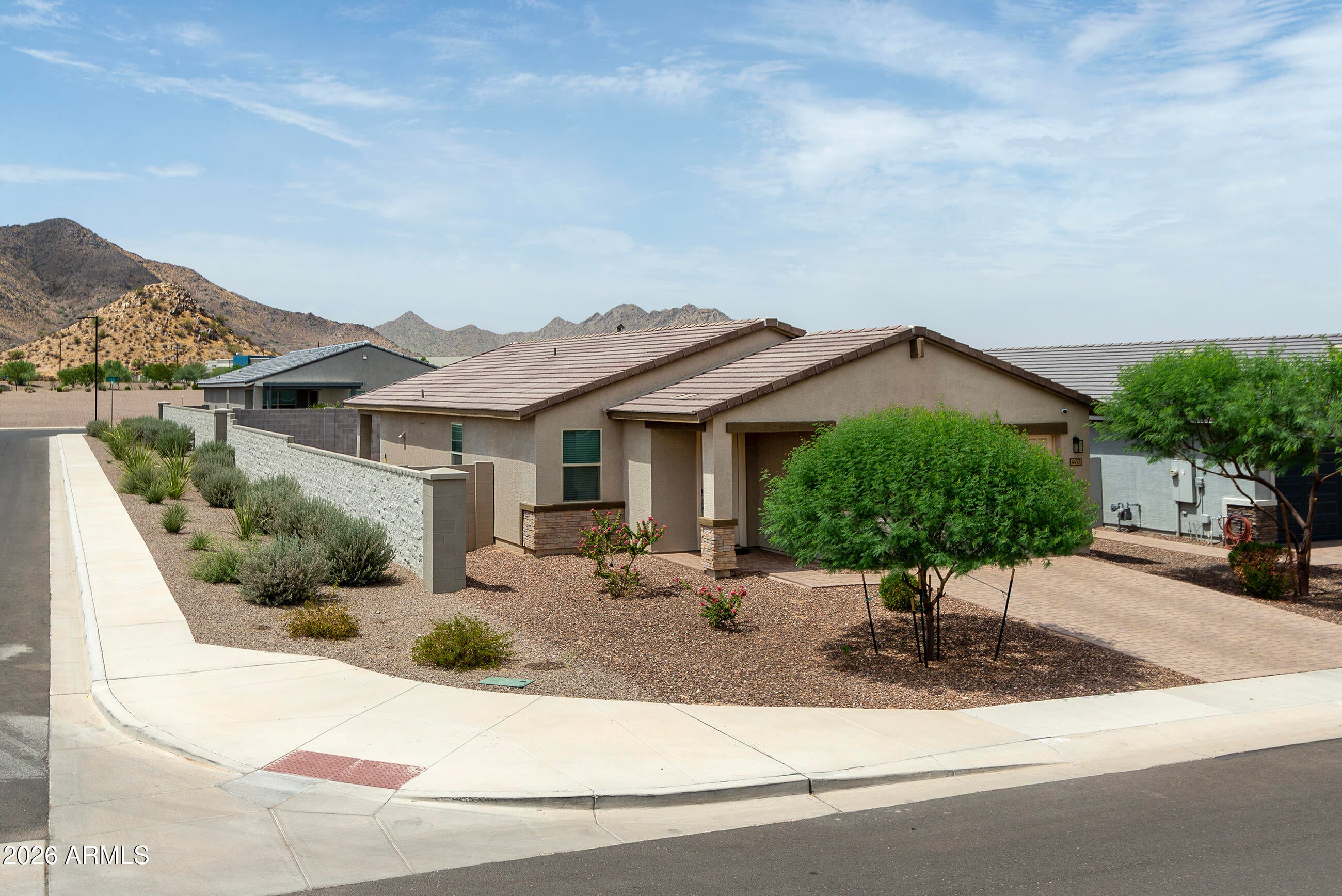 4457 W HUNTER Trail