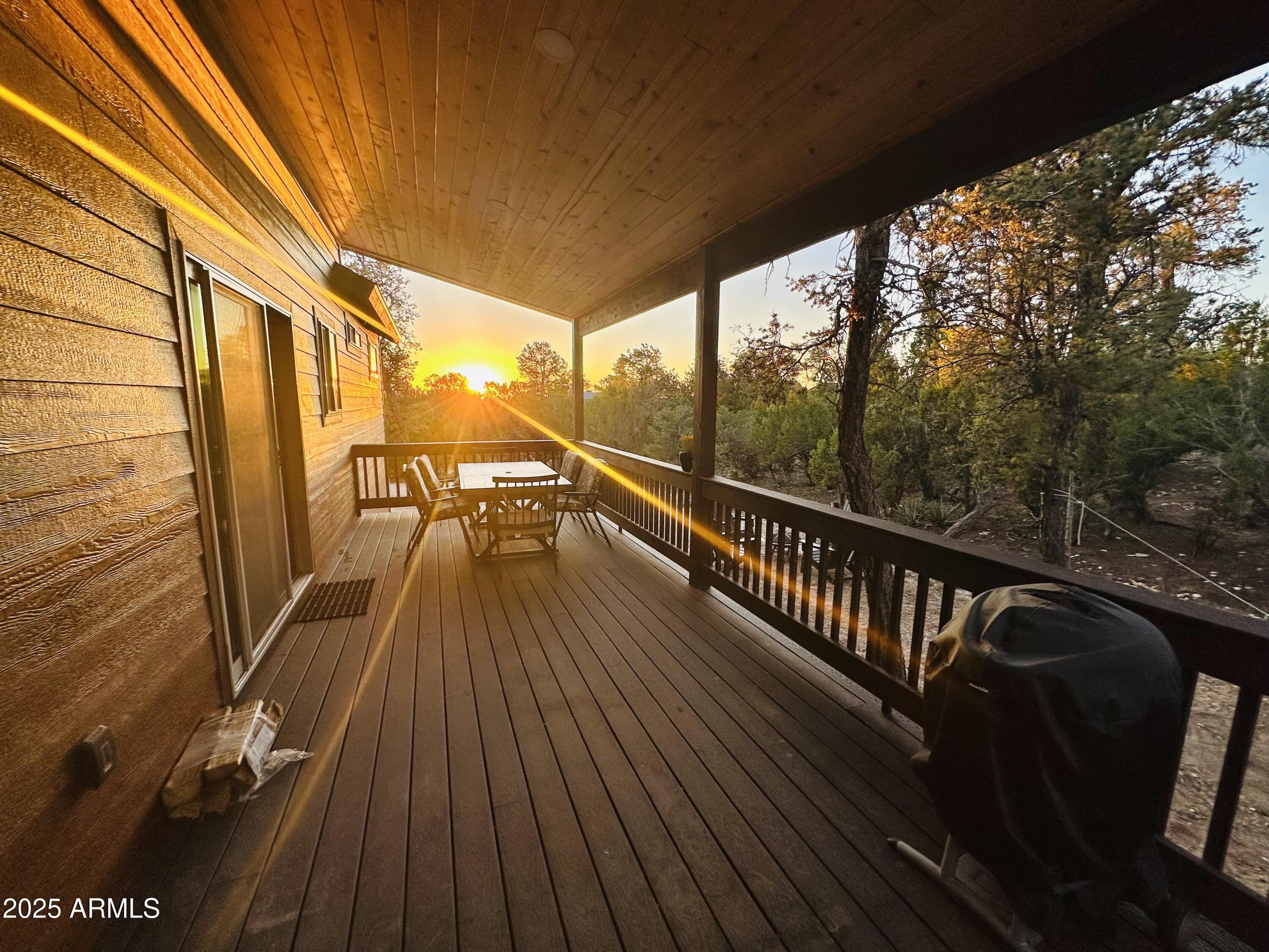 1579 GREENTREE Circle