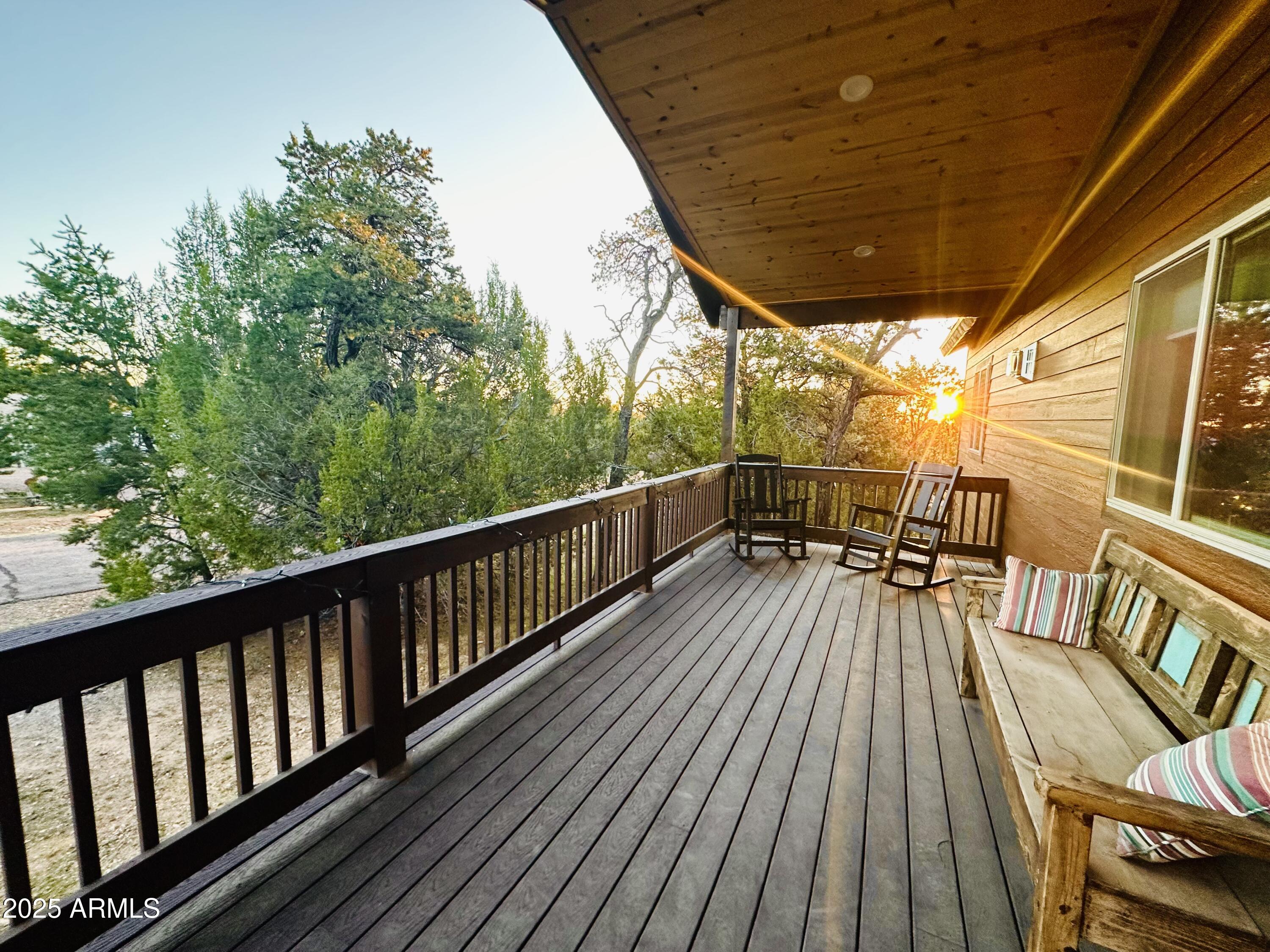 1579 GREENTREE Circle