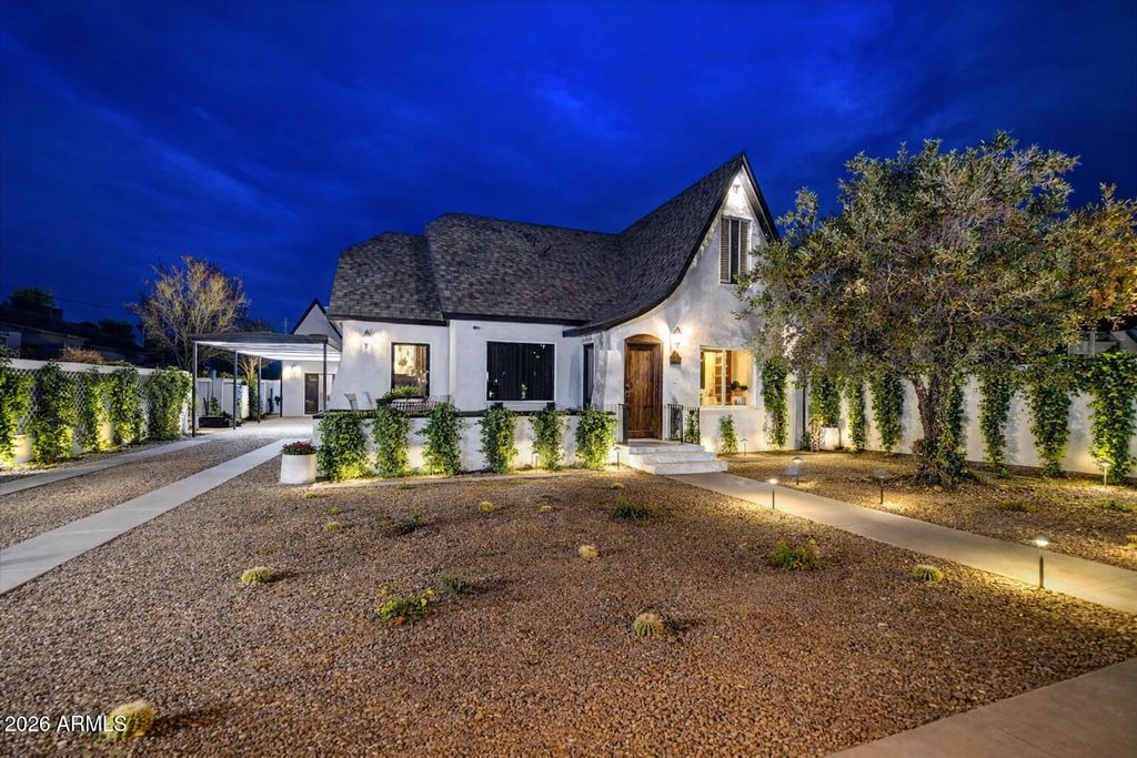 Photo of 87 W Windsor Avenue, Phoenix, AZ 85003 (MLS # 6966251)