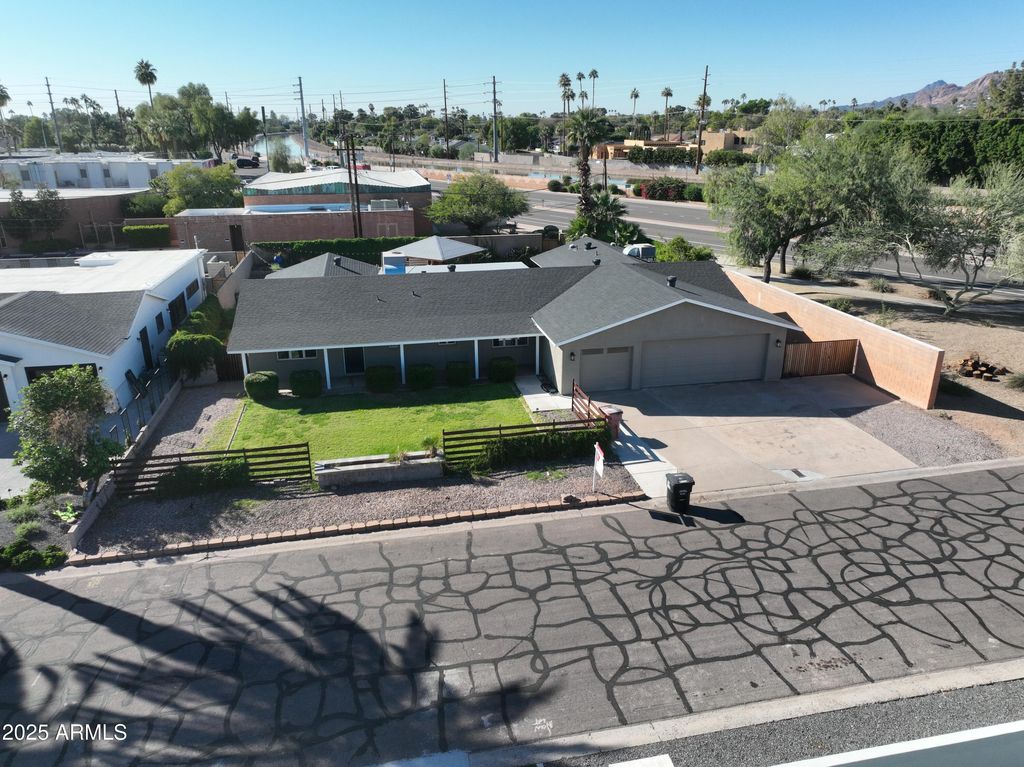 Photo of 3704 N Kachina Lane, Scottsdale, AZ 85251 (MLS # 6943267)