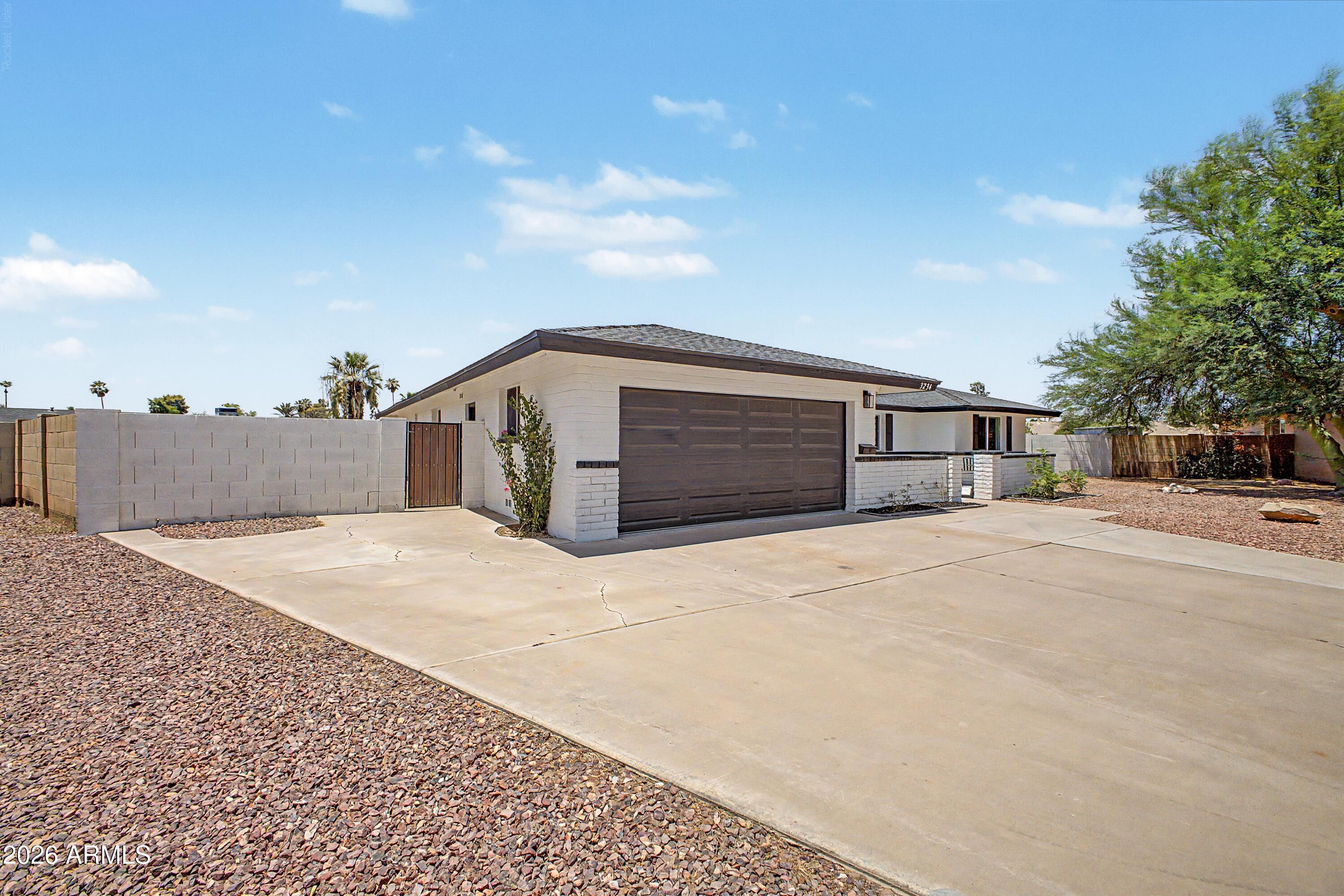 3234 S ALLRED Drive