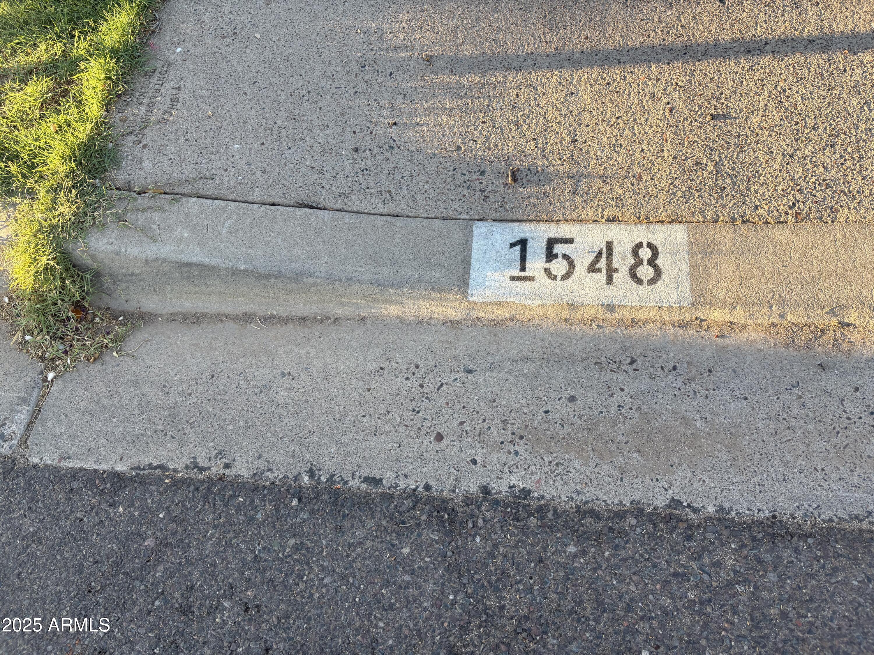1548 W ROESER Road