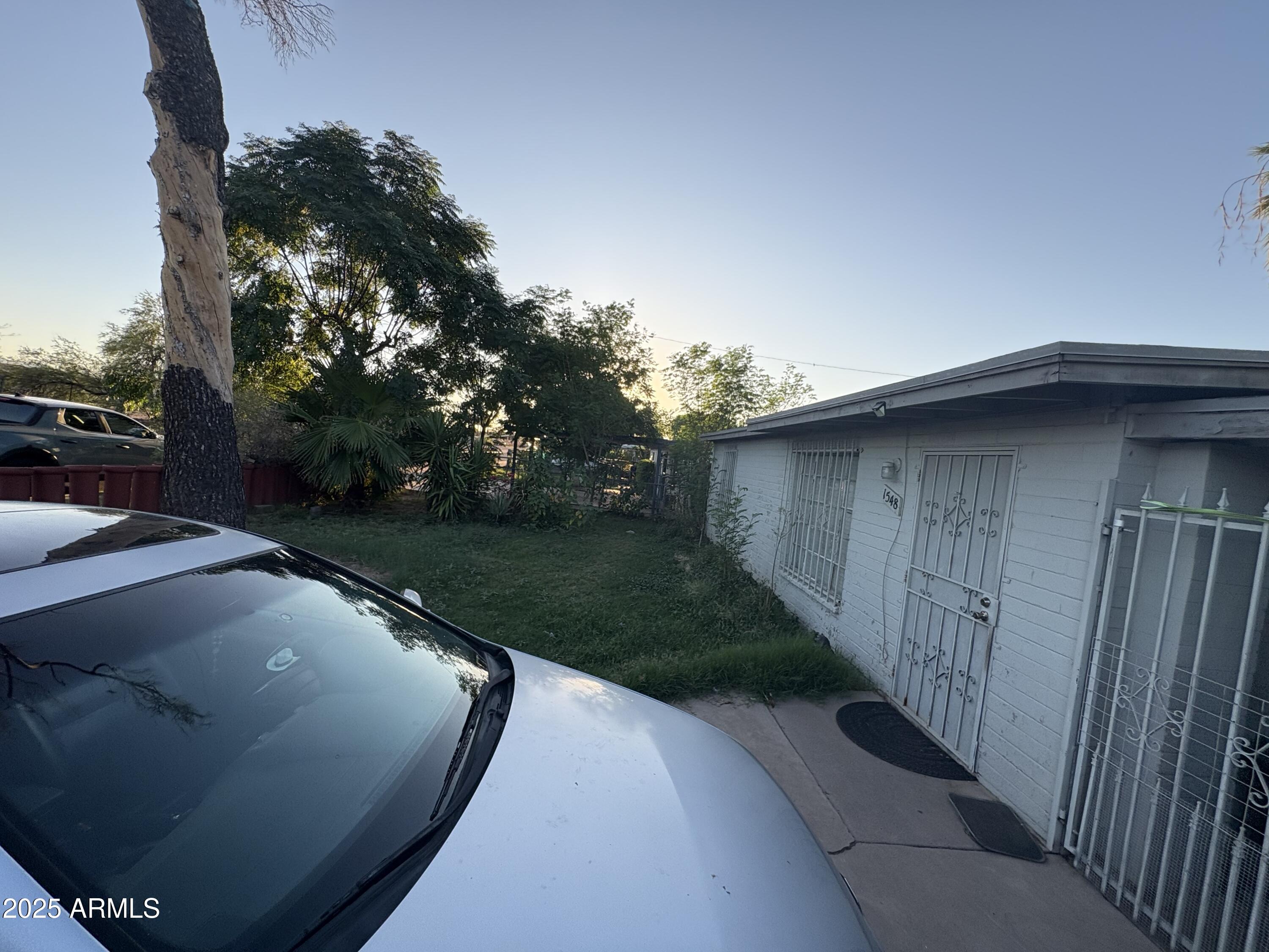 1548 W ROESER Road