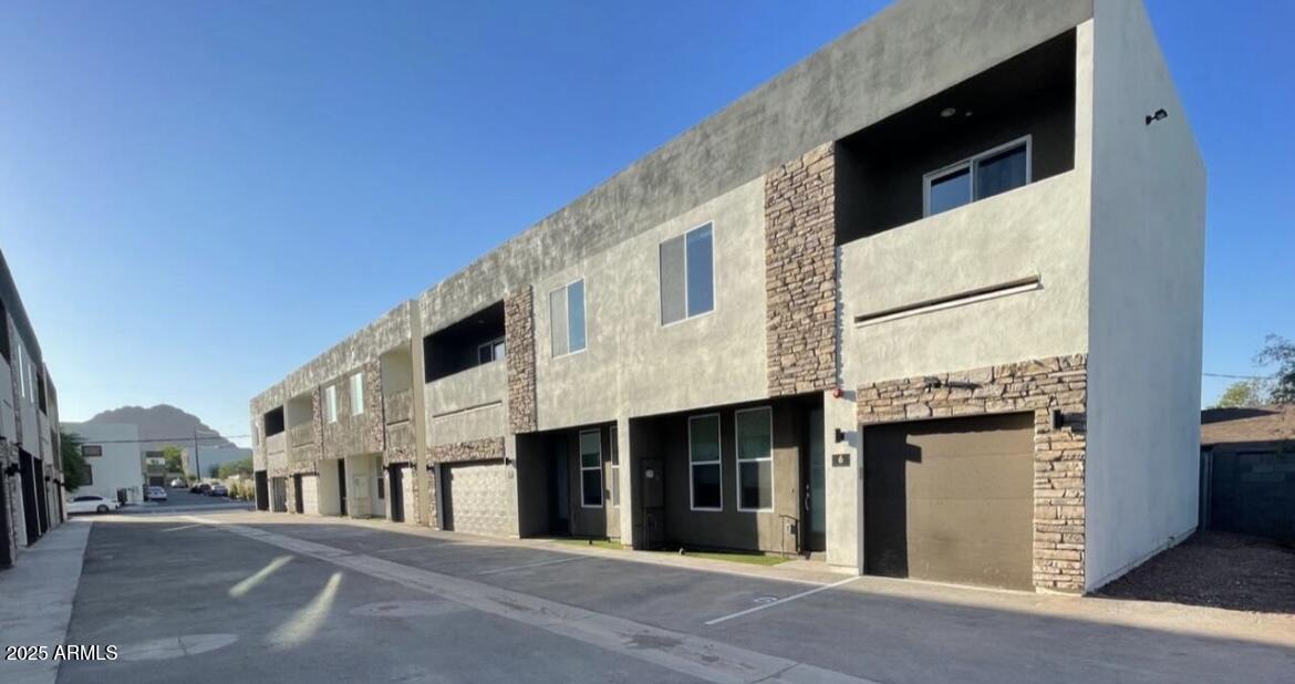 1850 N 51st Street 10