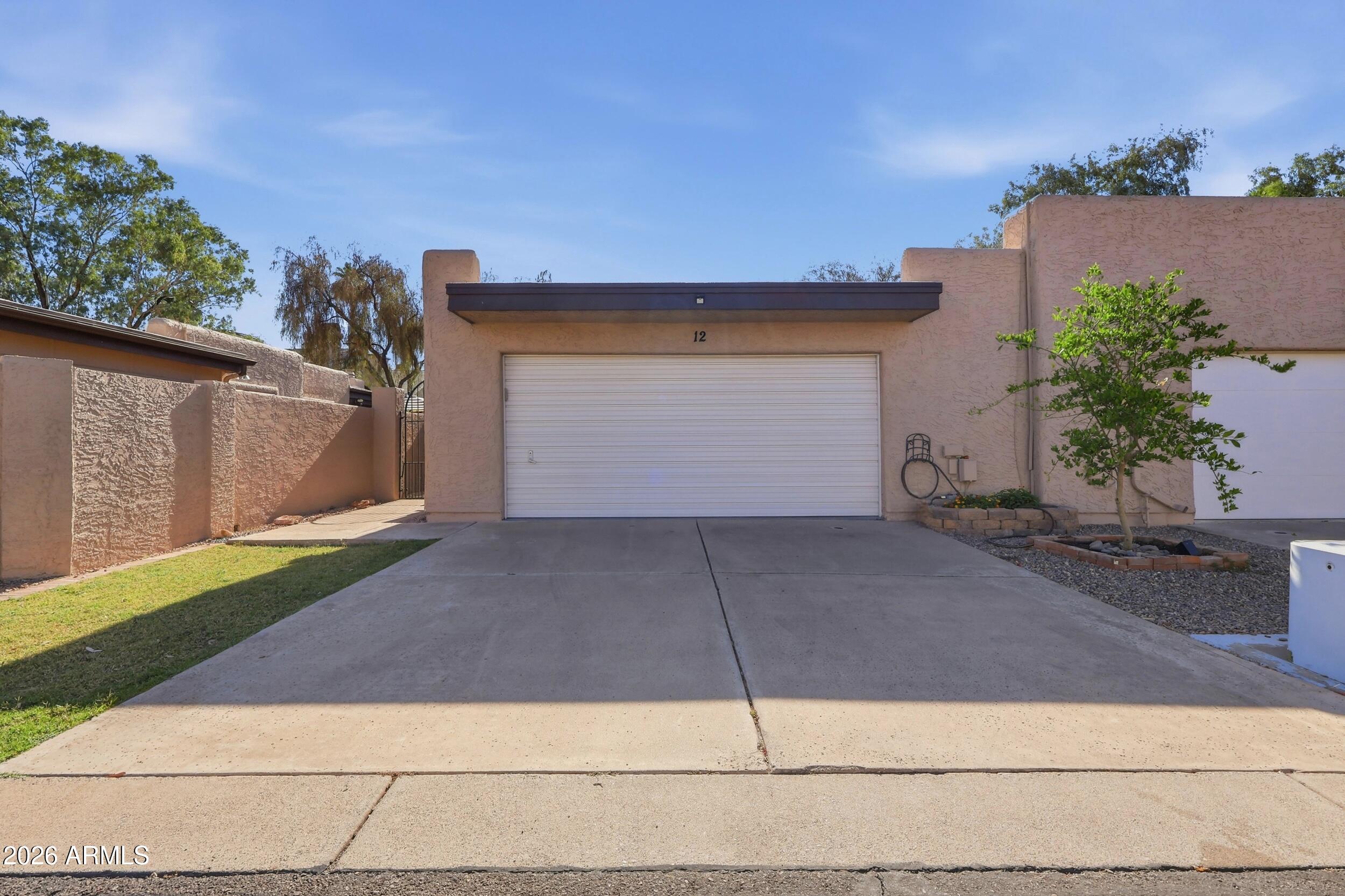 LAS ALEGRES - Residential