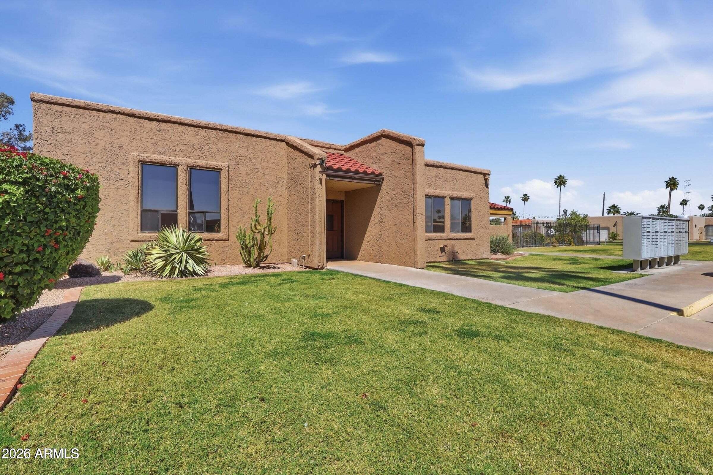 LAS ALEGRES - Residential