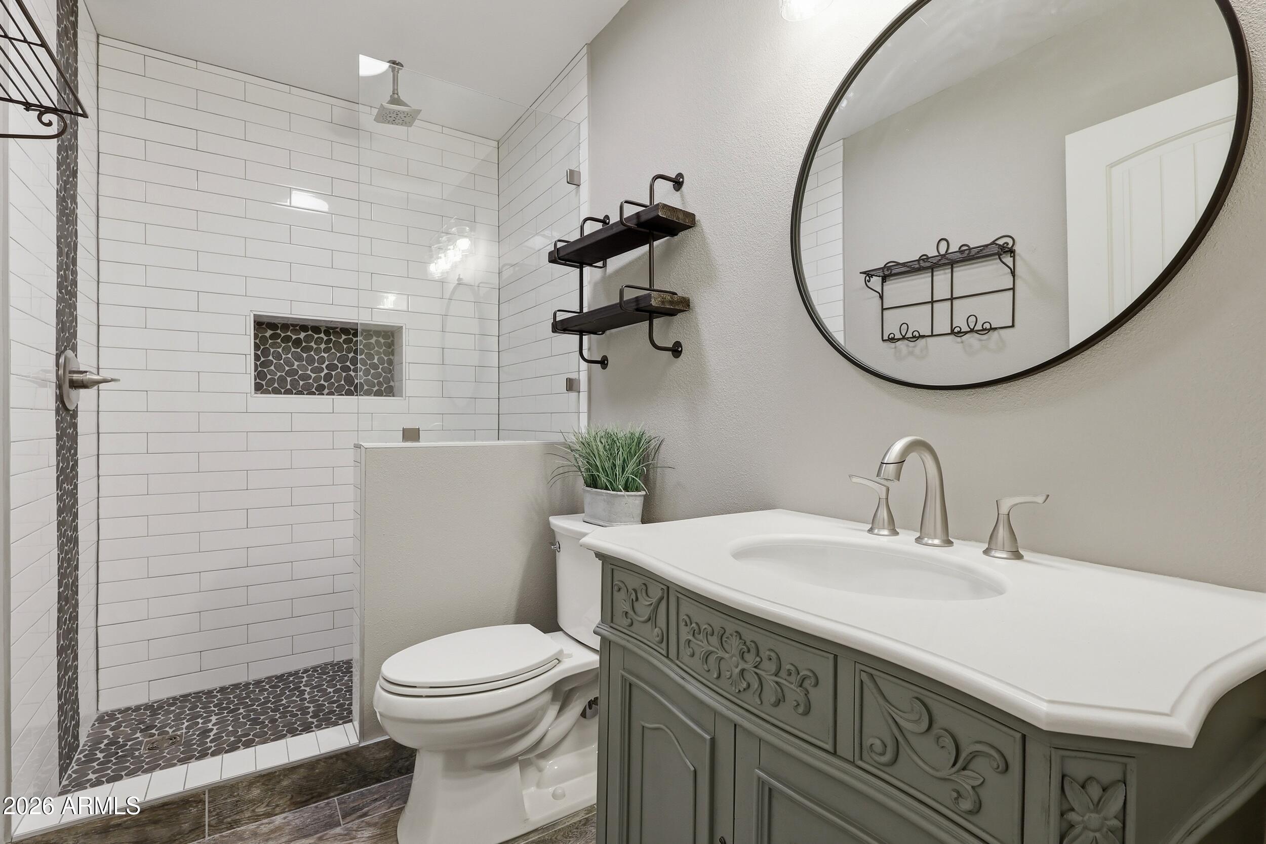 LAS ALEGRES - Residential