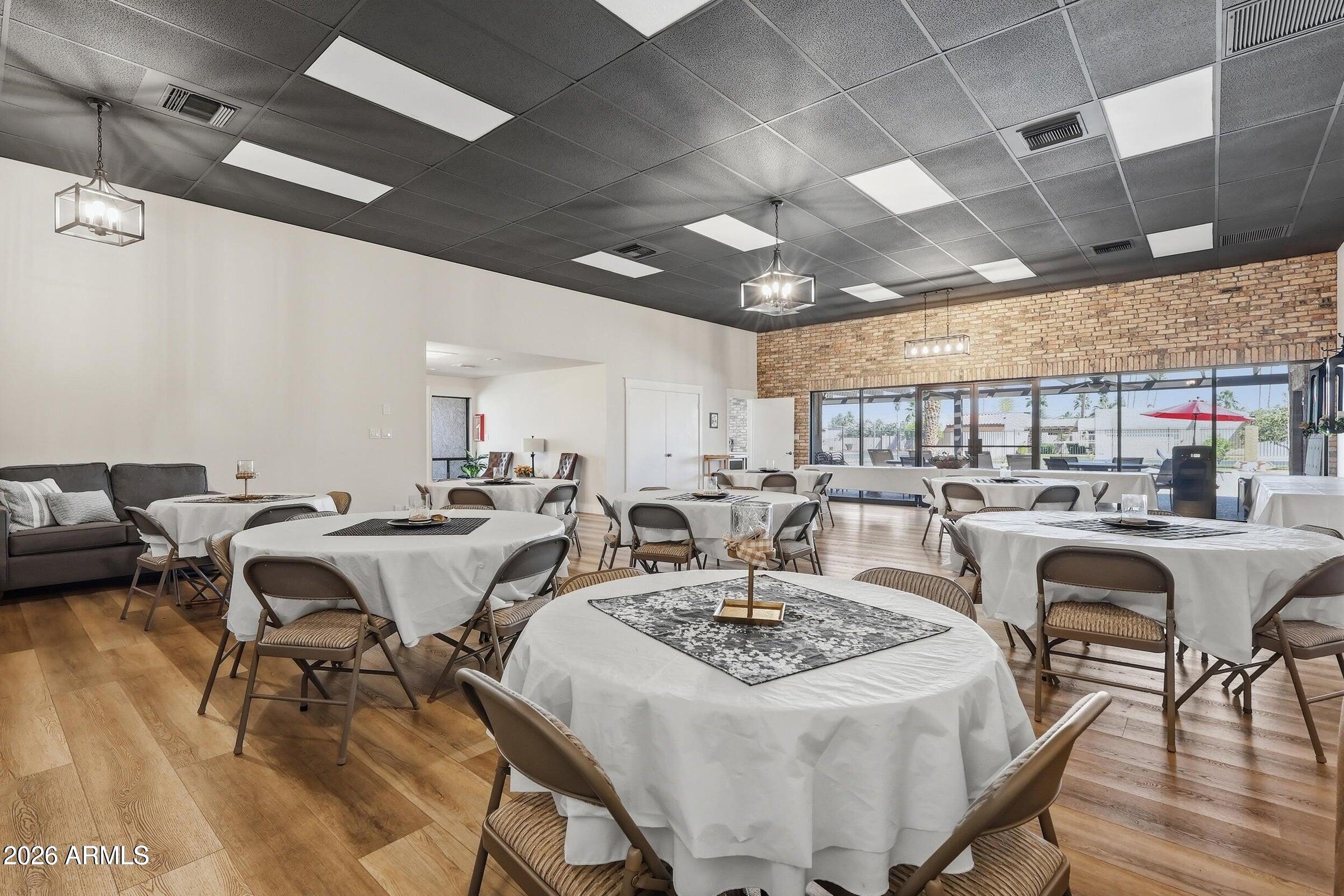LAS ALEGRES - Residential