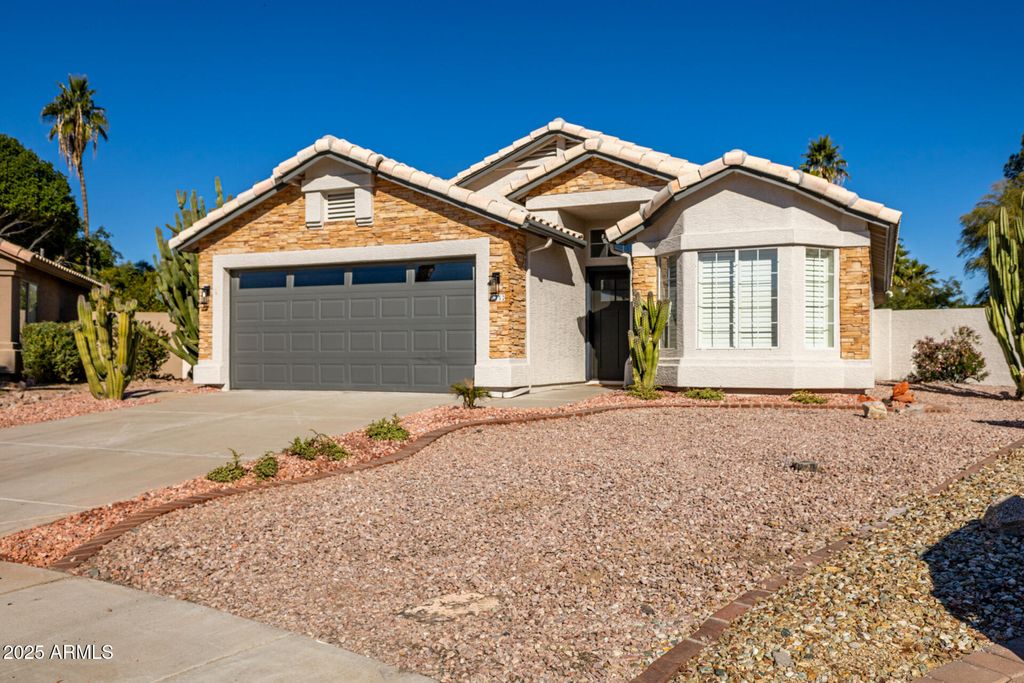 Photo of 6152 W Blackhawk Drive, Glendale, AZ 85308 (MLS # 6958487)