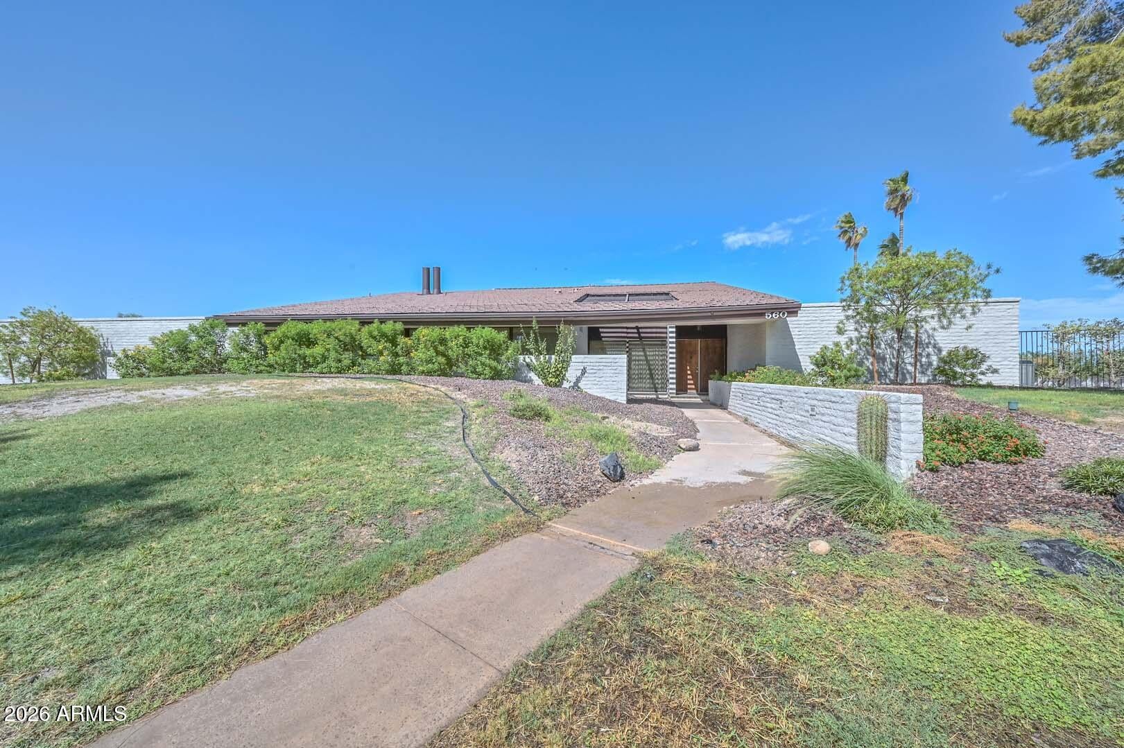 560 E CAMPINA Drive