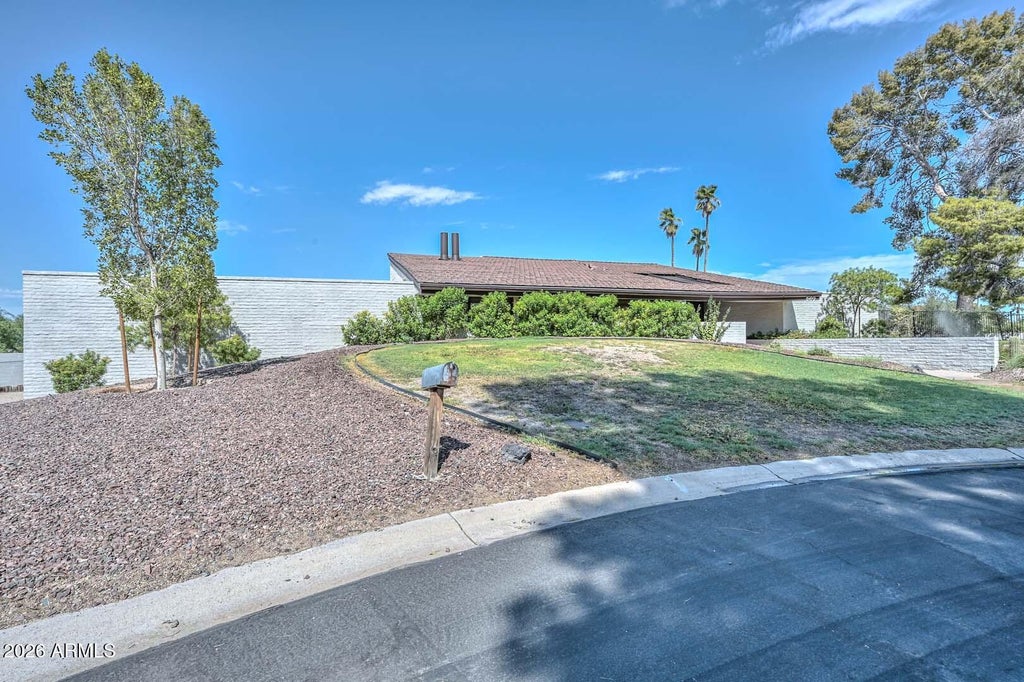 Photo of 560 E Campina Drive, Litchfield Park, AZ 85340 (MLS # 7073967)