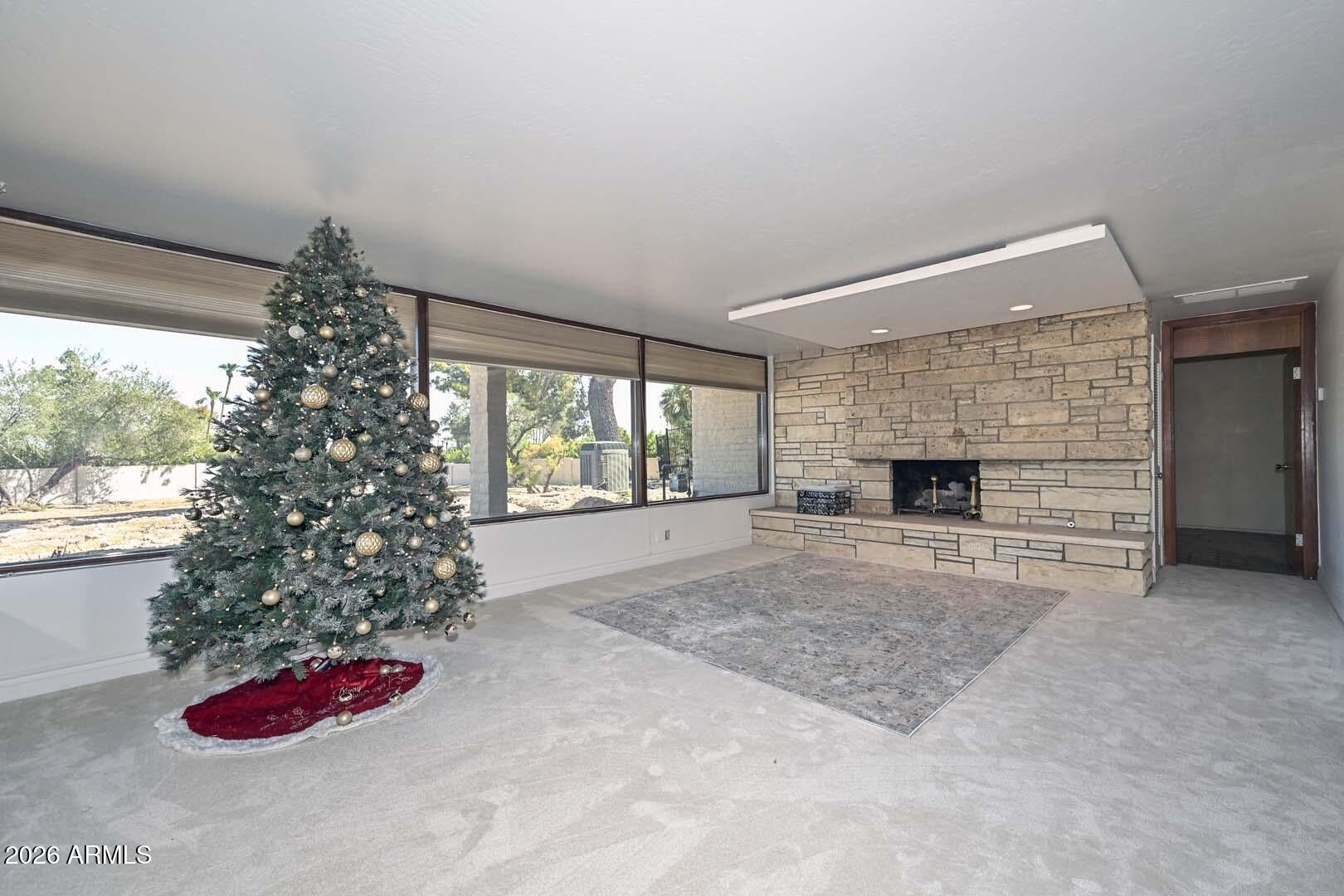 560 E CAMPINA Drive