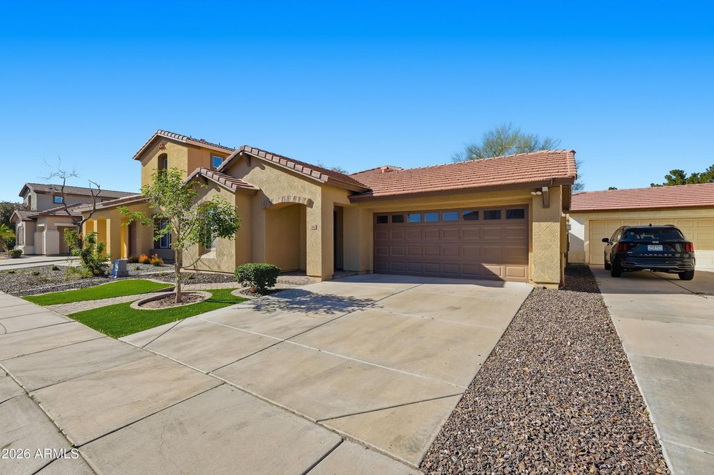 Photo of 1762 S Rome Street, Gilbert, AZ 85295 (MLS # 6975235)