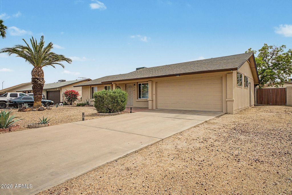 Photo of 10537 W Lawrence Lane, Peoria, AZ 85345 (MLS # 7012911)