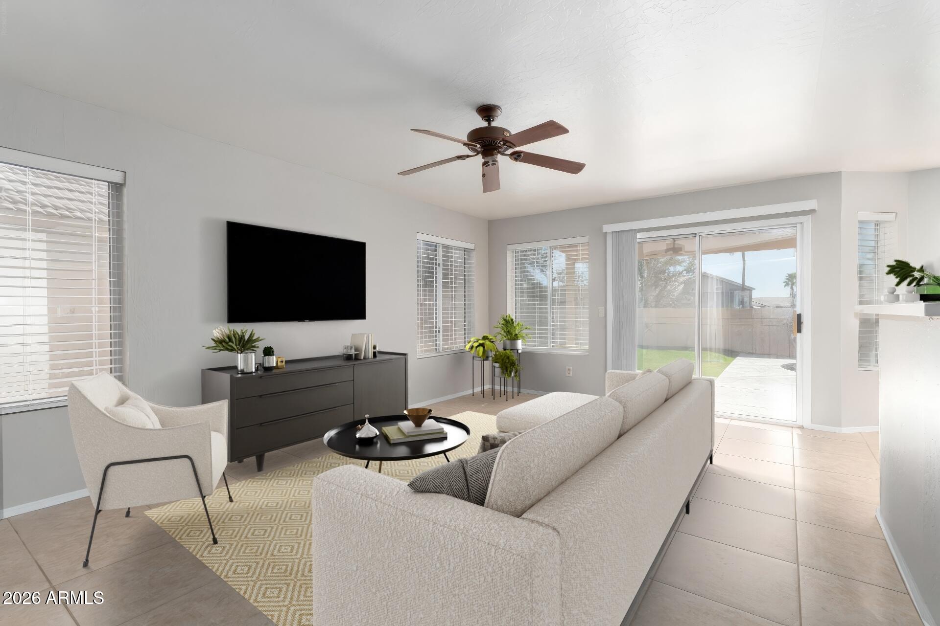 3611 E WINDMERE Drive