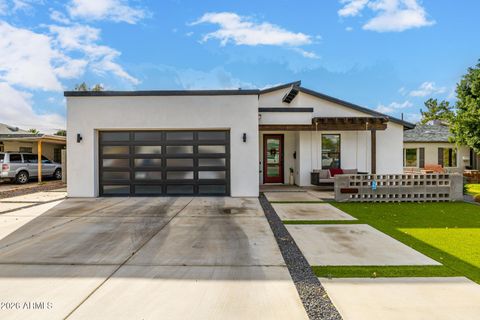 Photo of 1831 E Montecito Avenue, Phoenix, AZ 85016 (MLS # 6998207)