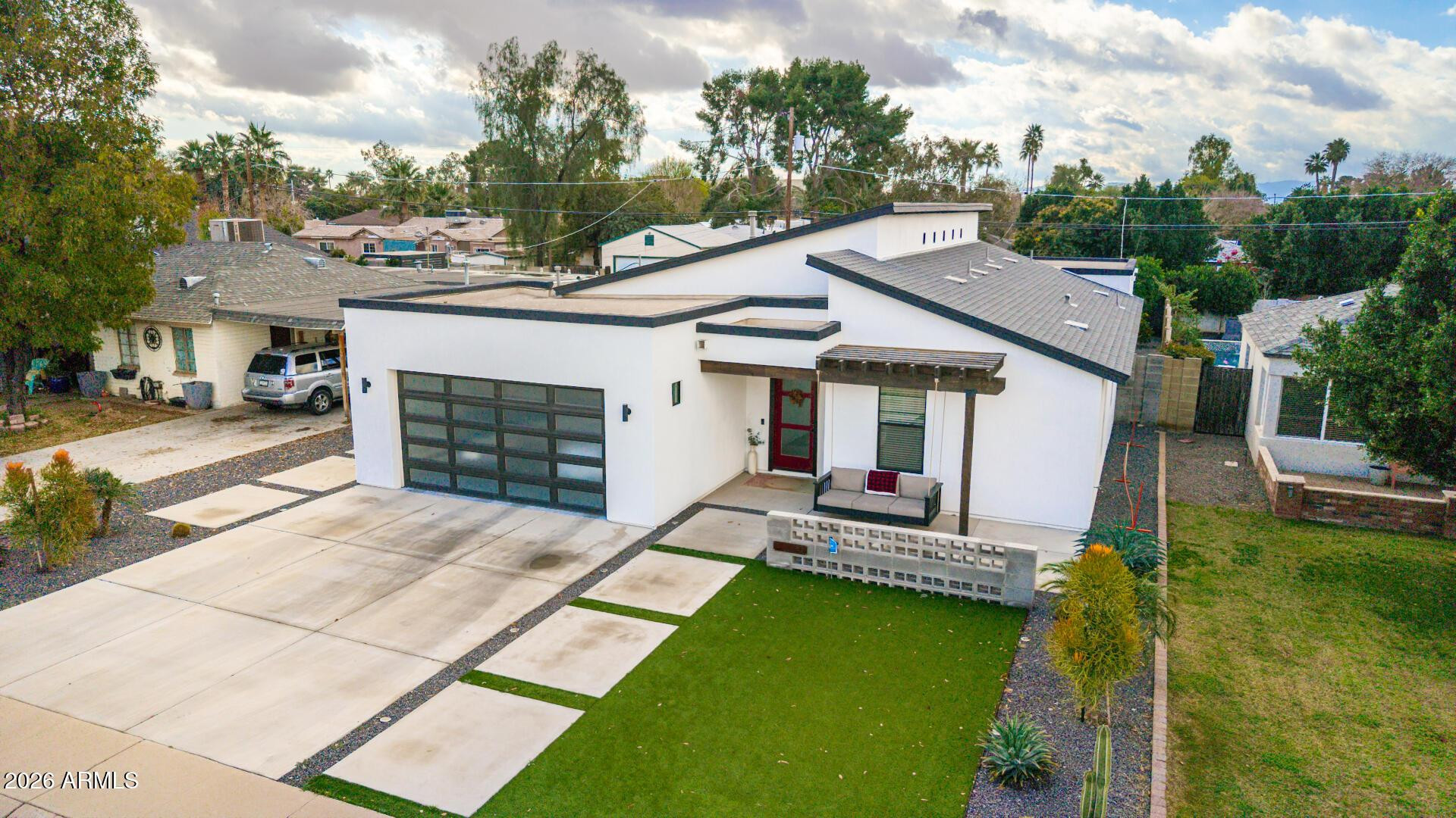 1831 E Montecito Avenue