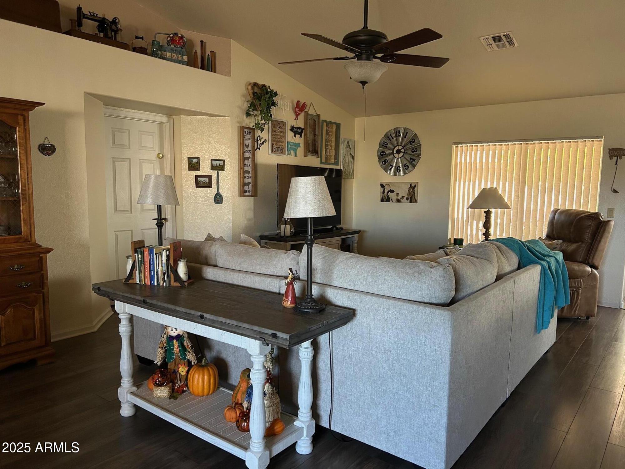 8734 W Bloomfield Road W