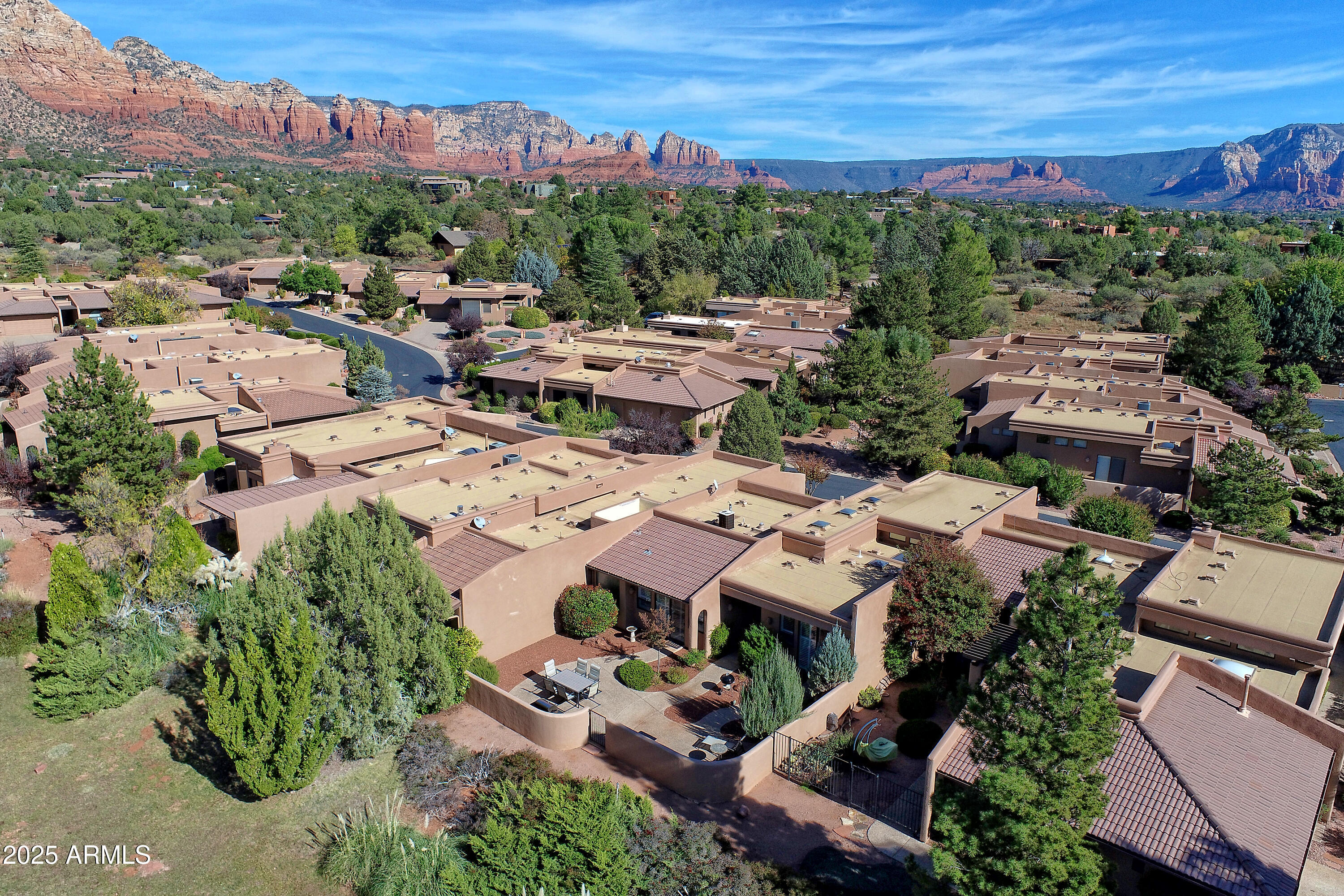 ARROYO SECO TOWNHOMES - Residential