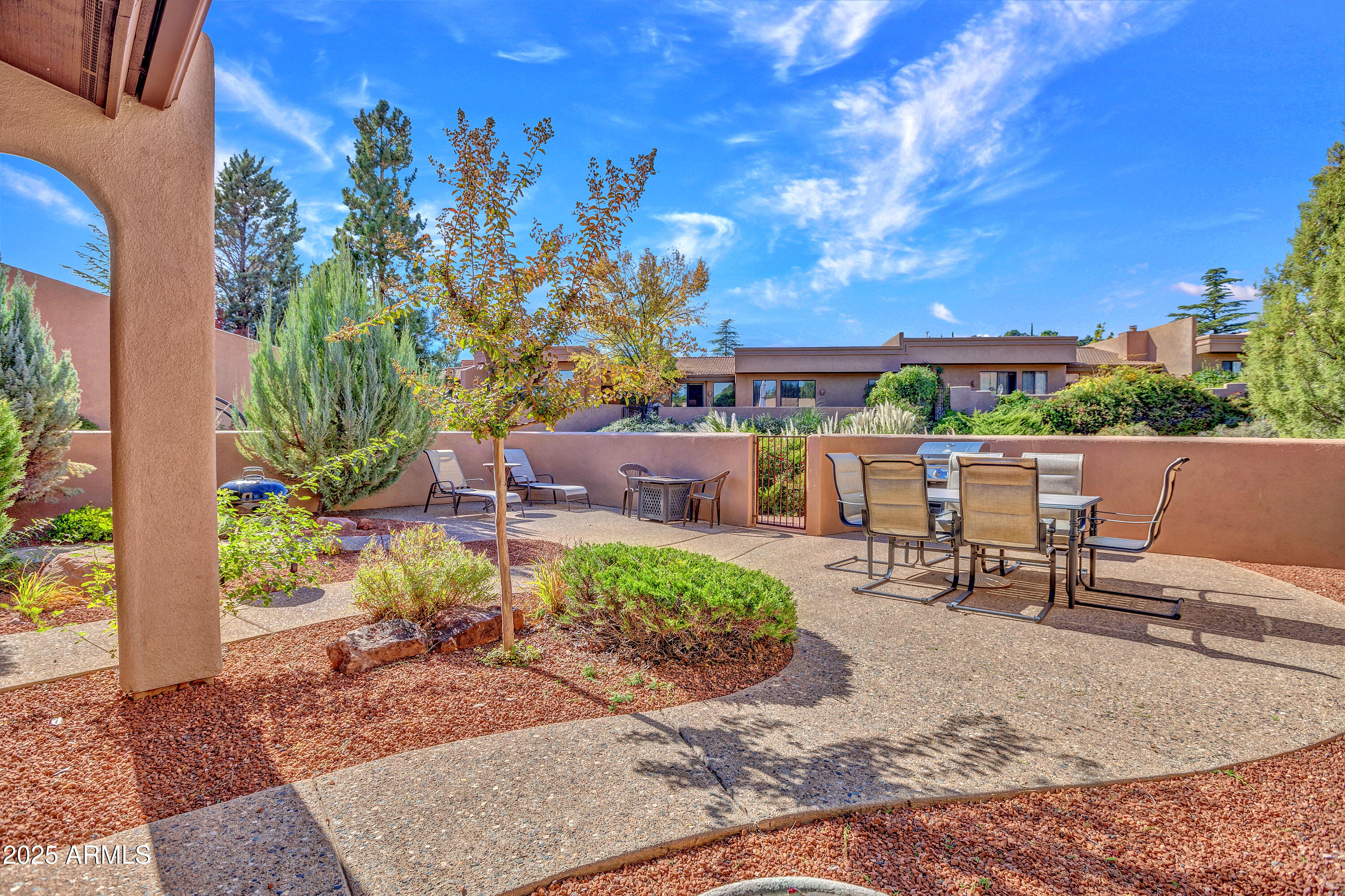 ARROYO SECO TOWNHOMES - Residential