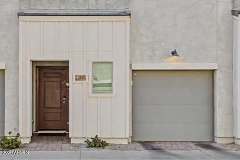 2162 W HARMONT Drive