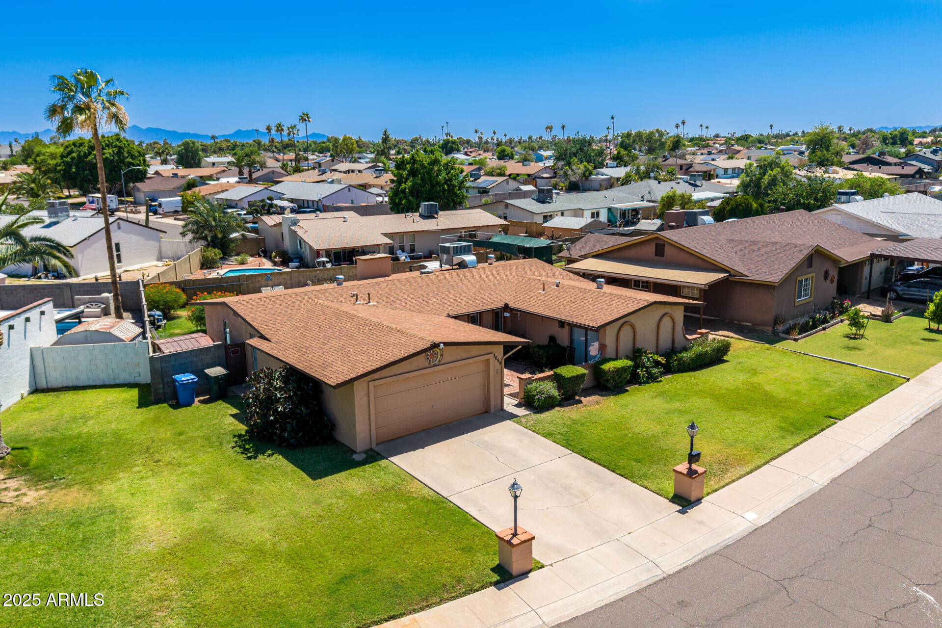 Homes 1 3659 W Windrose Drive