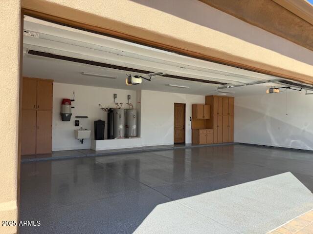 806 W DESERT RANCH Road