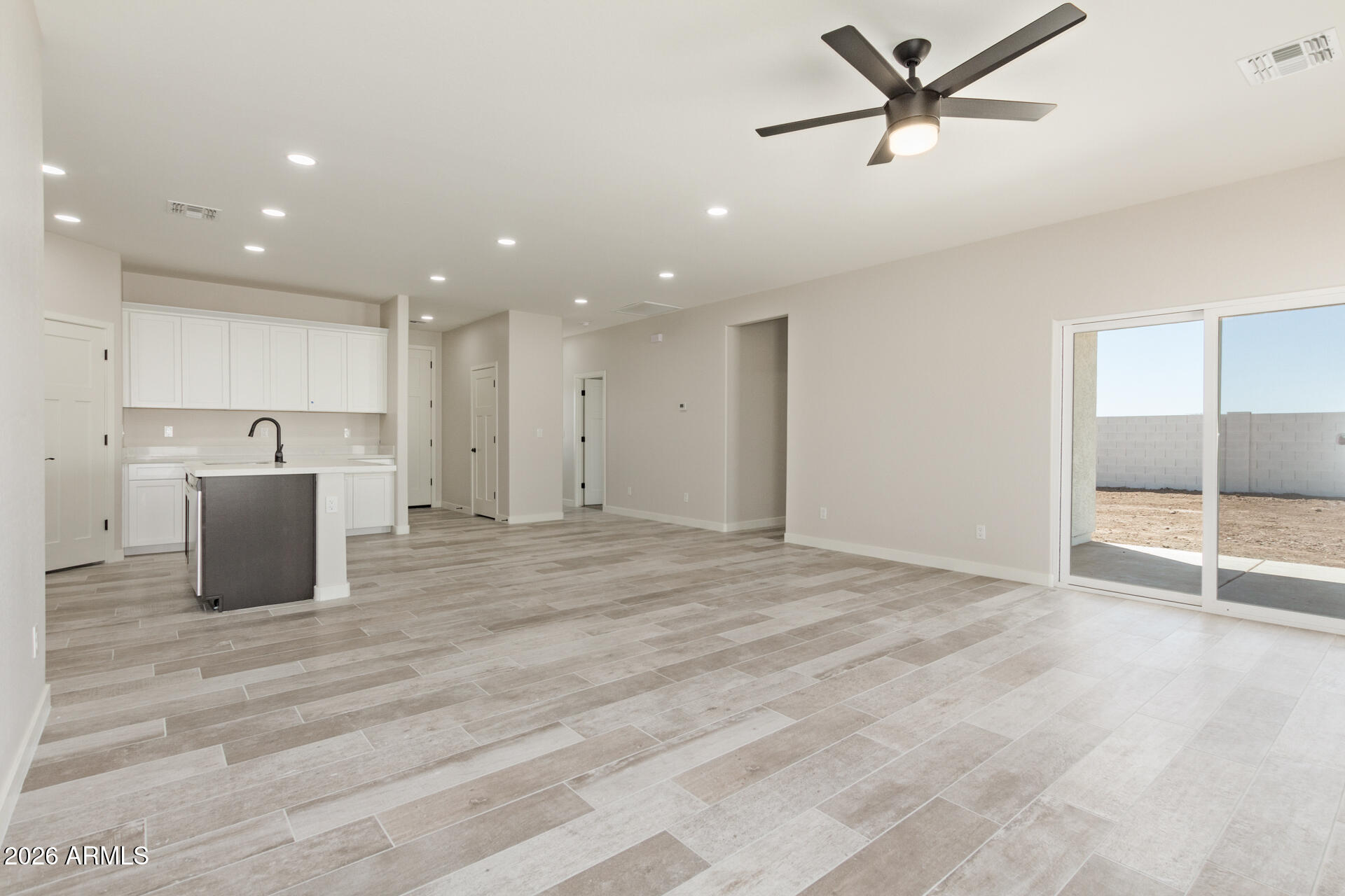 8461 W MISSION HILLS Drive