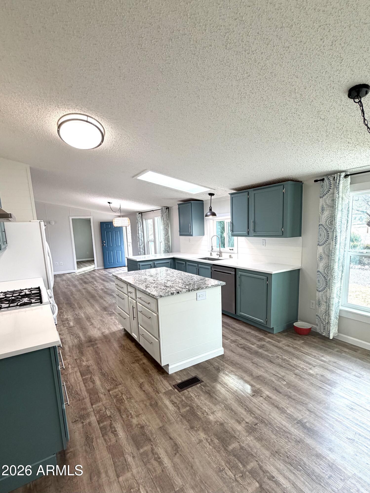 SIERRA VISTA ESTATES 3 - Residential Lease