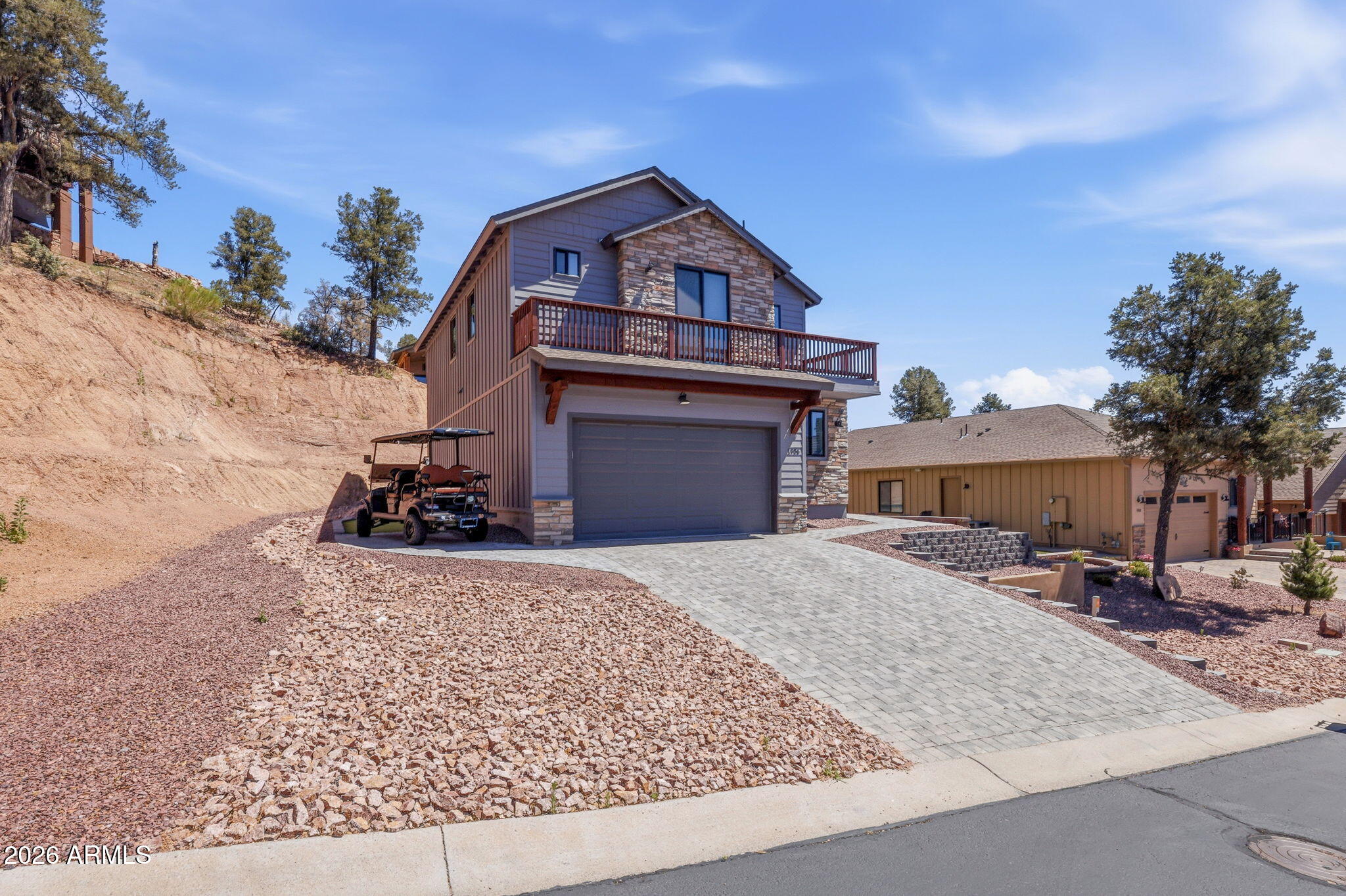 1906 E Rainbow Trail